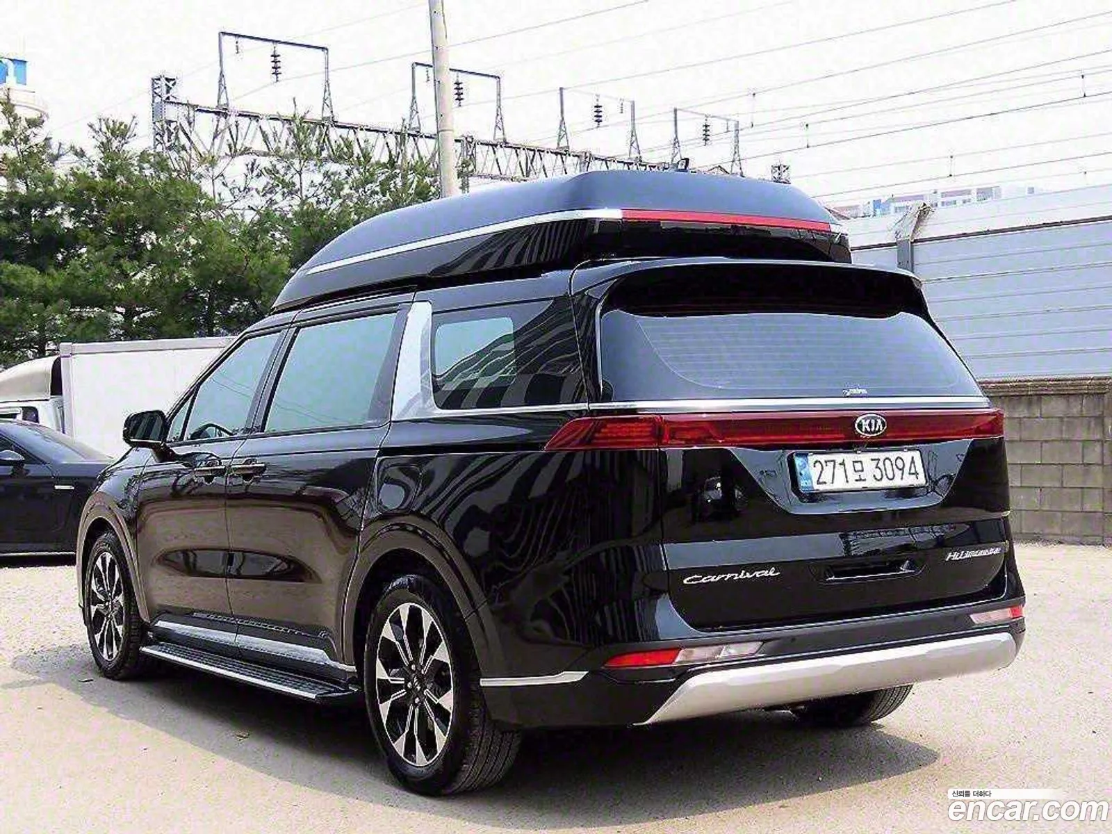 Kia Carnival 2021 — 2