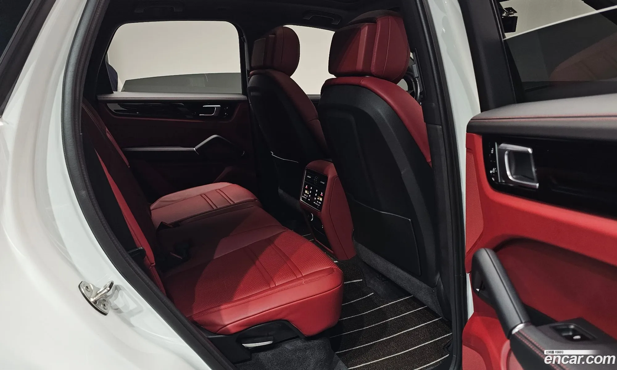 Porsche Cayenne 2021 — 18