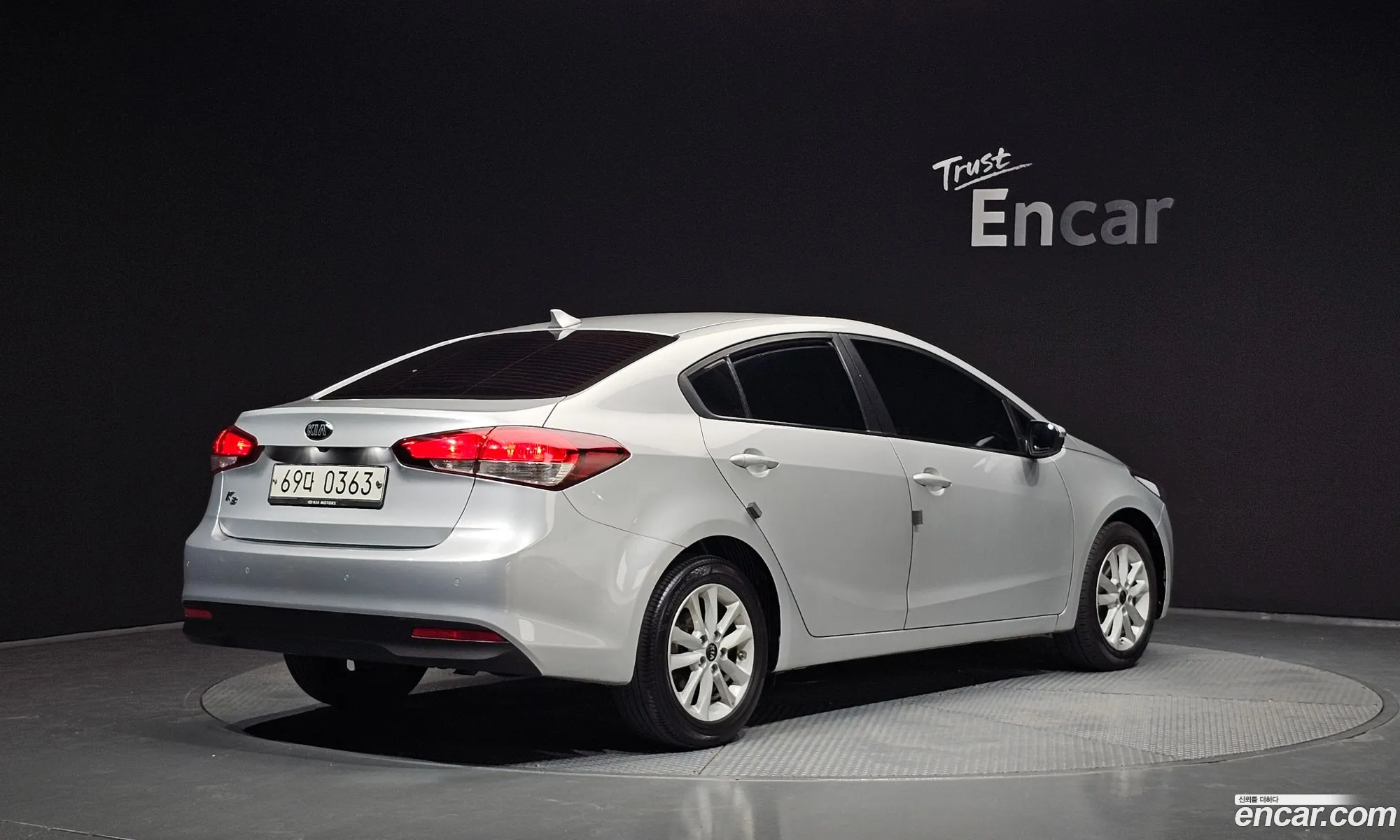 Kia K3 2016 KNAFK412BHA672846 — 28