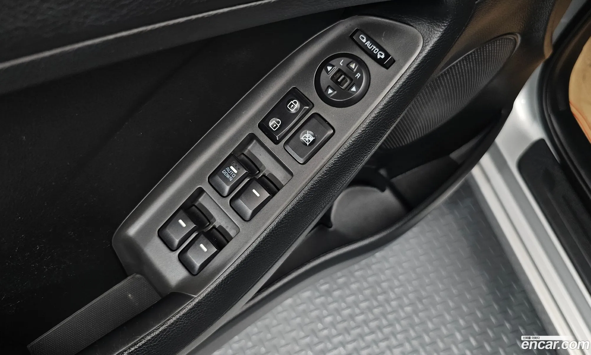 Kia K3 2016 KNAFK412BHA672846 — 24