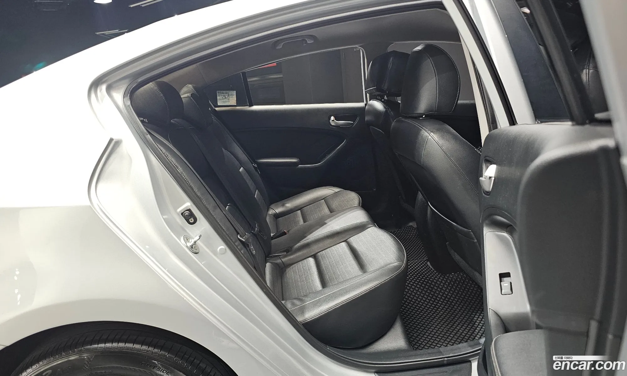 Kia K3 2016 KNAFK412BHA672846 — 8