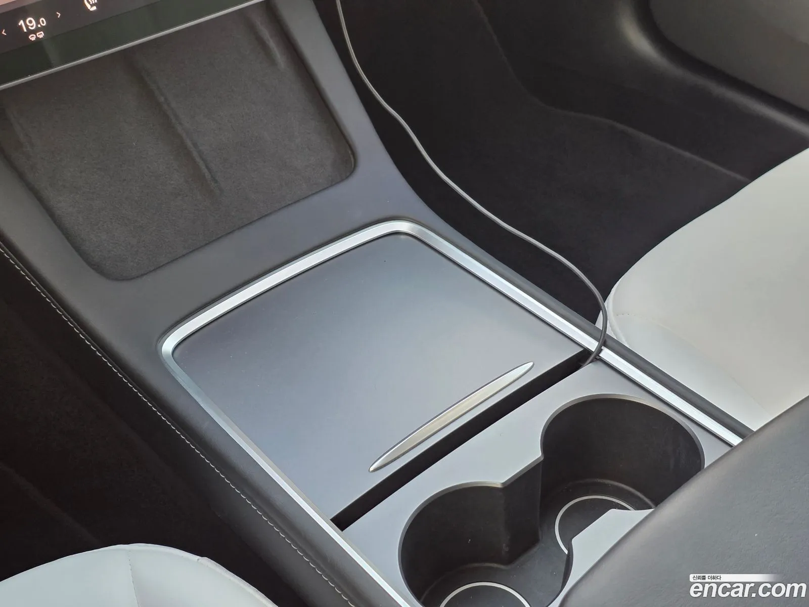 Tesla Model 3 2022 — 16