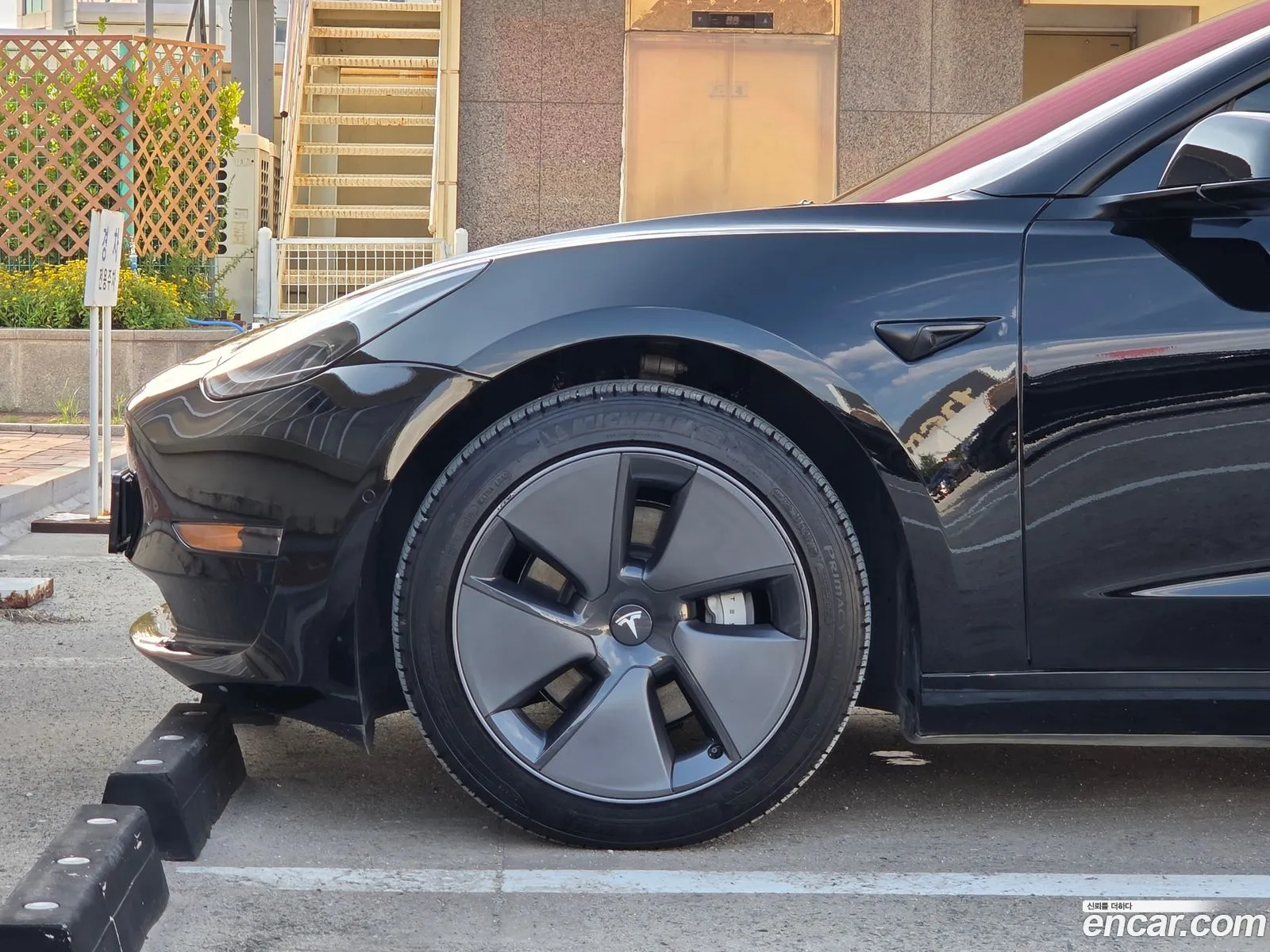 Tesla Model 3 2022 — 15