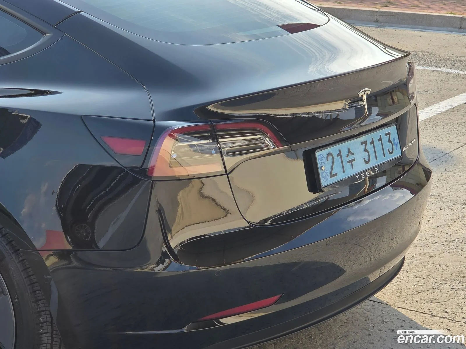 Tesla Model 3 2022 — 4