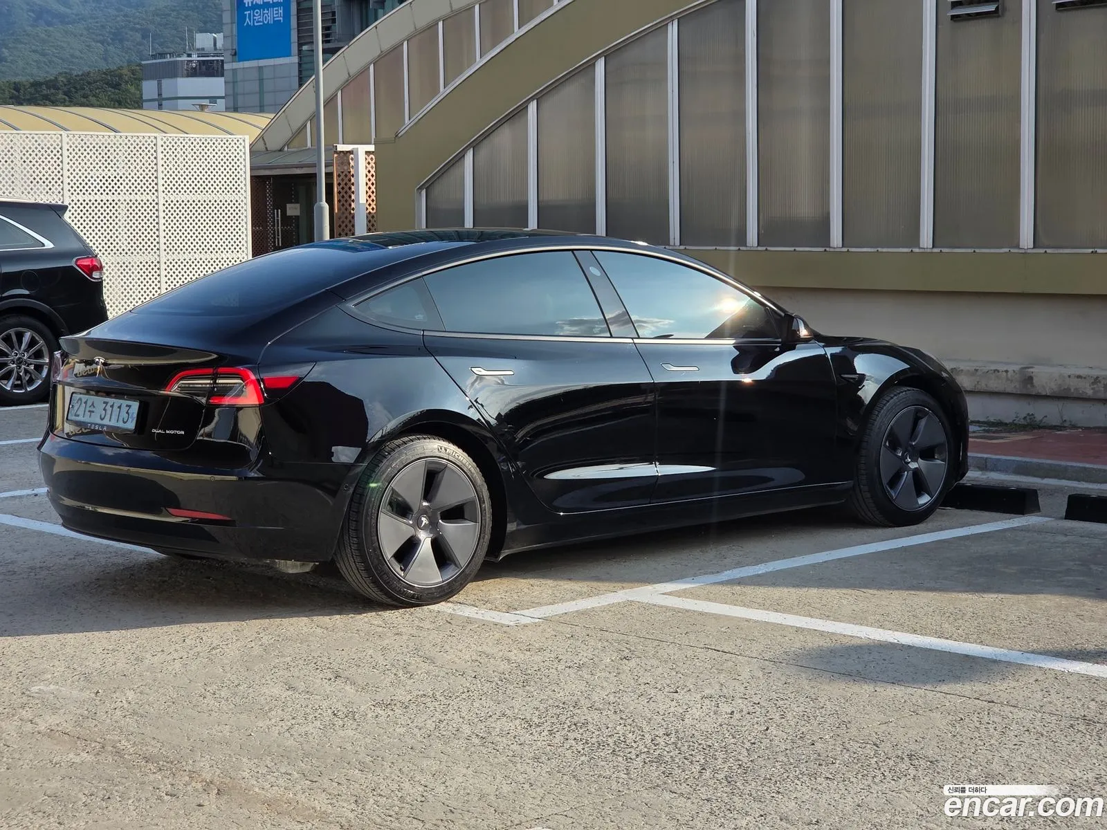 Tesla Model 3 2022 — 9