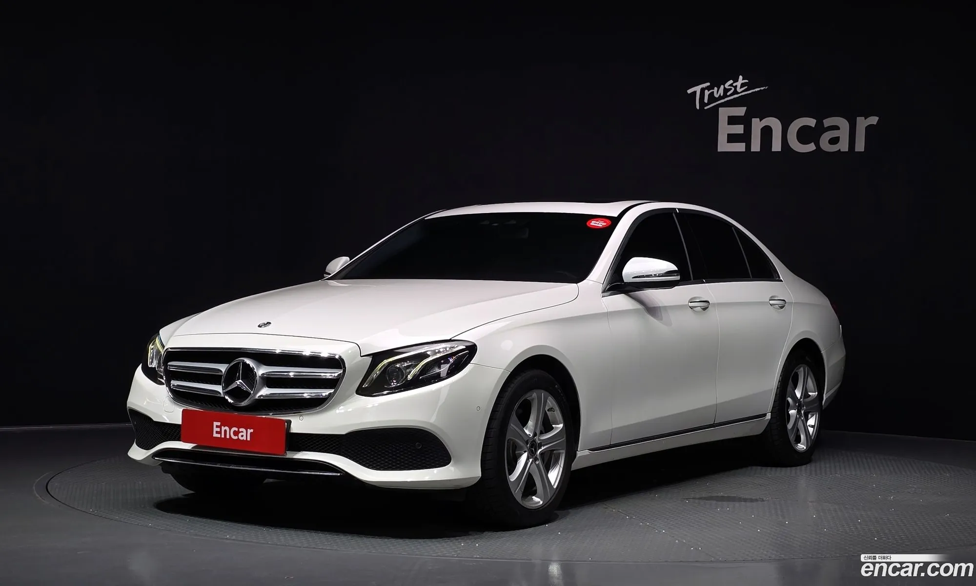 Mercedes-Benz E-Class W213 2017 WDDZF0EB1JA311034 — 11