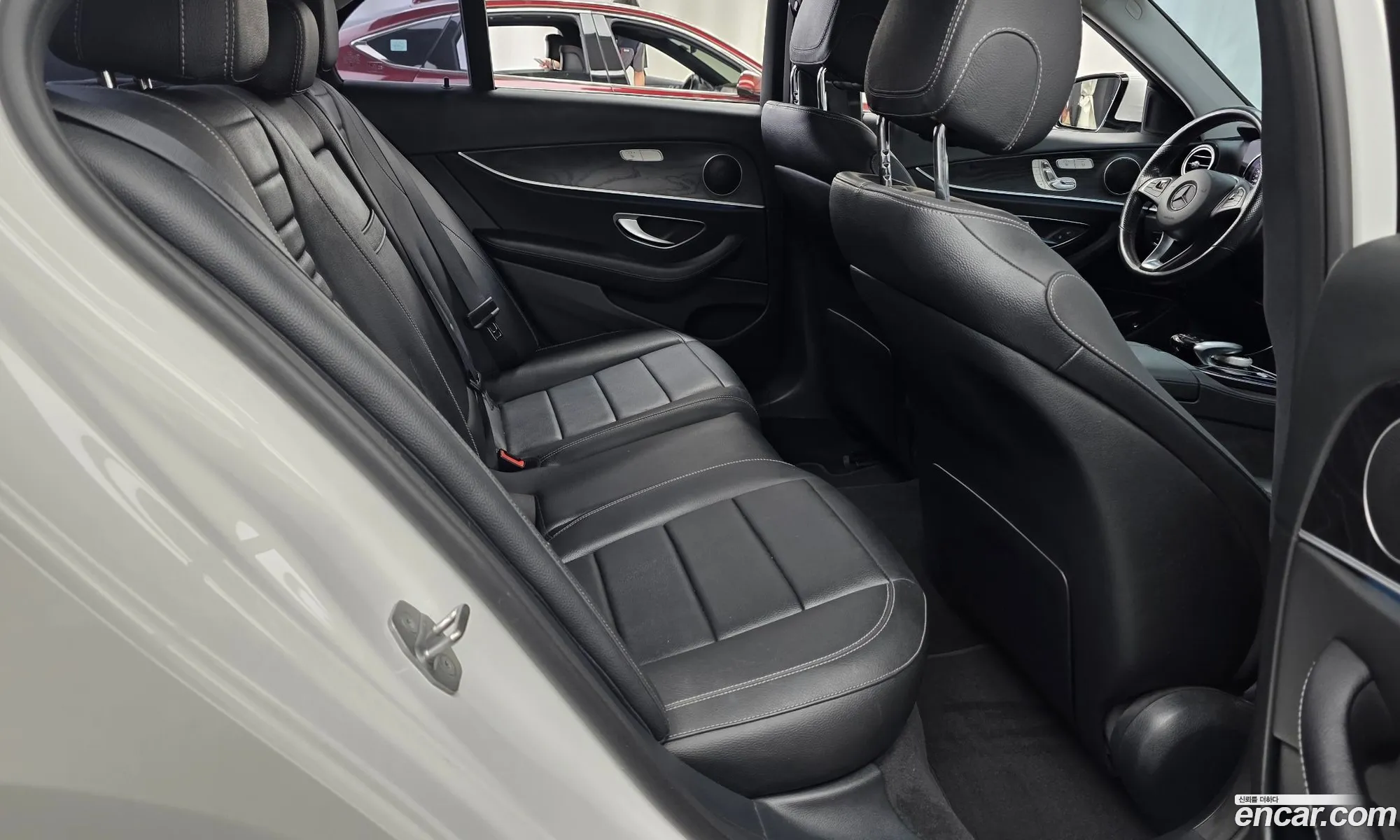Mercedes-Benz E-Class W213 2017 WDDZF0EB1JA311034 — 19