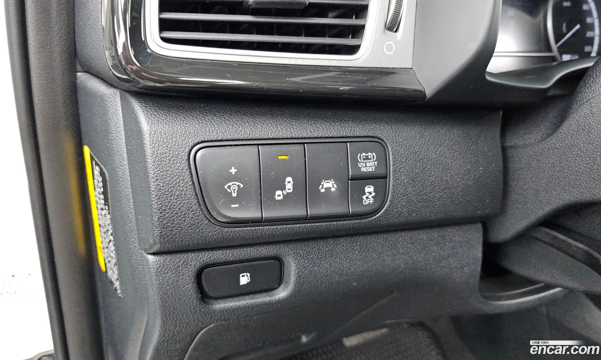 Kia Niro 2019 KNACC81CGKA269456 — 19