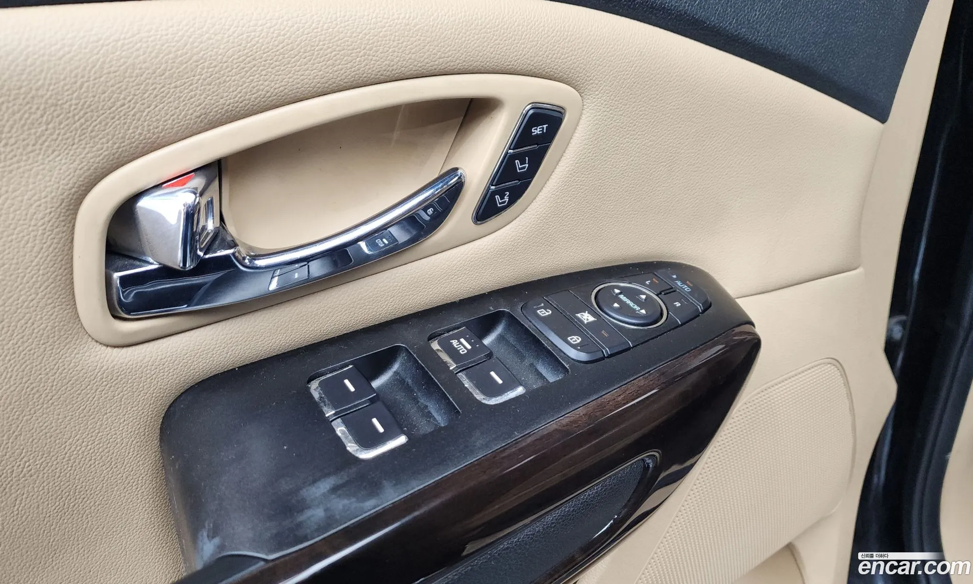 Kia Carnival 2019 KNAME81ABLS618023 — 5