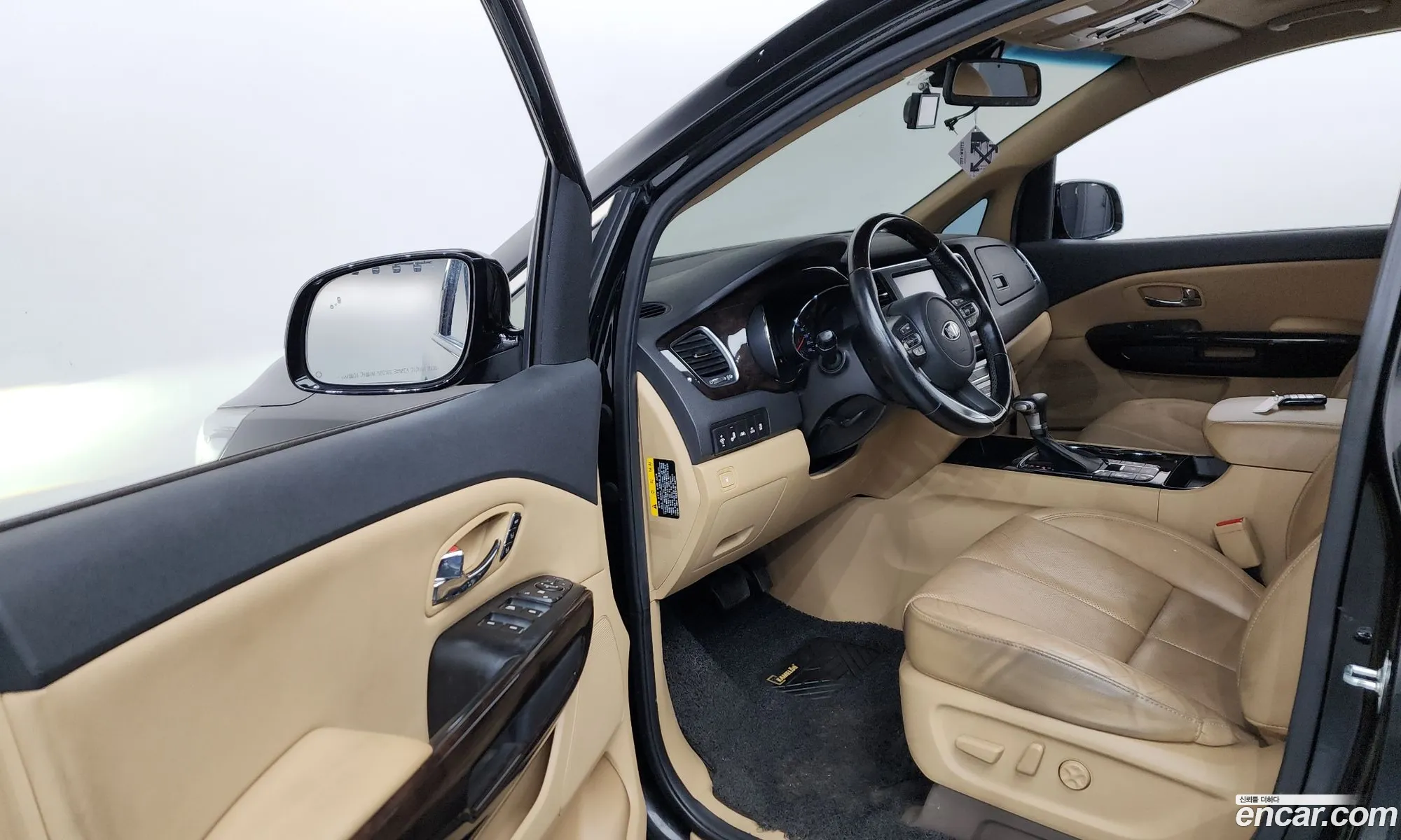 Kia Carnival 2019 KNAME81ABLS618023 — 16
