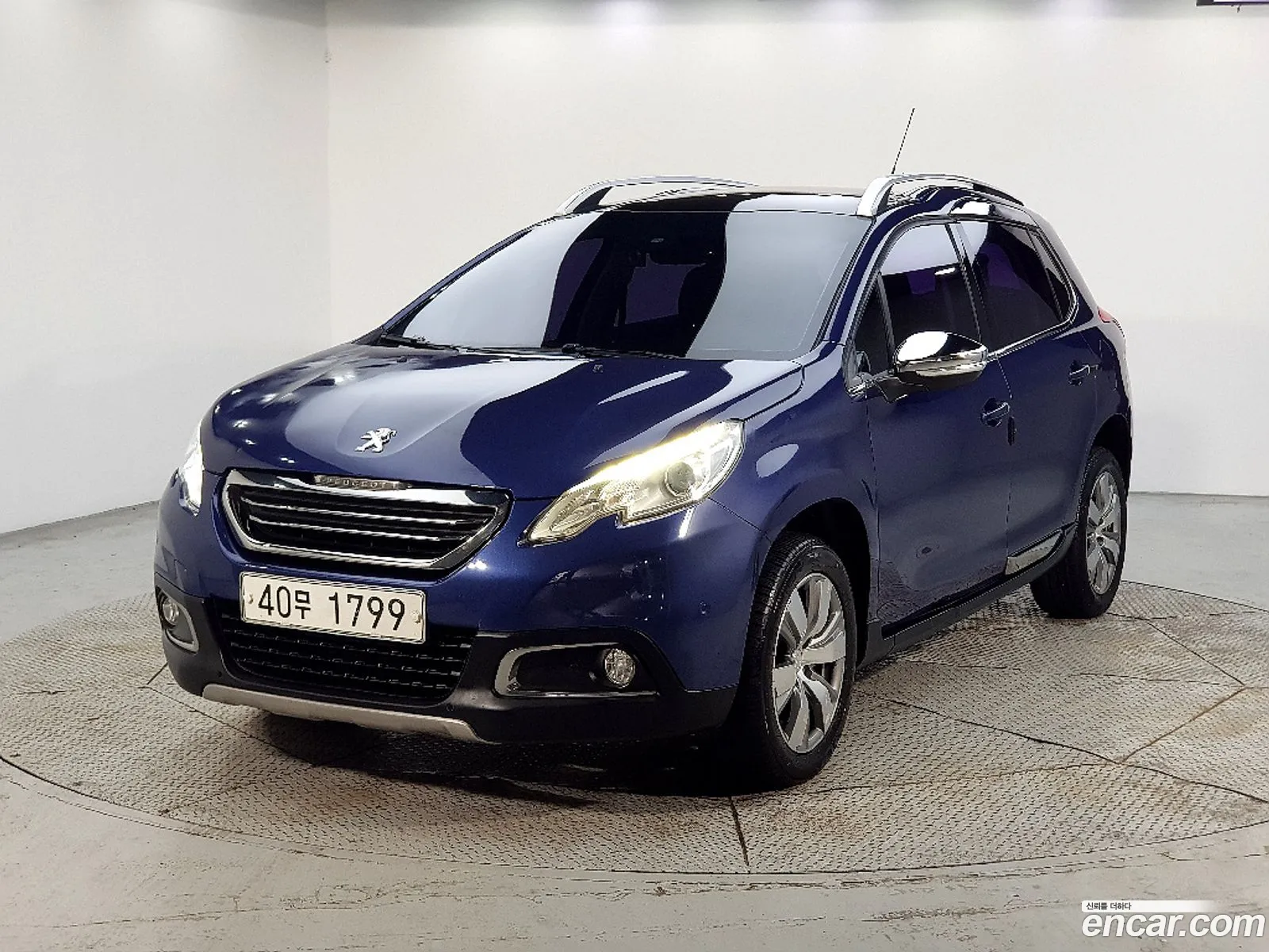 Peugeot 2008 2015 — 17