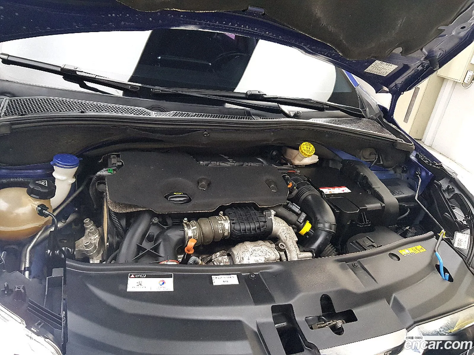 Peugeot 2008 2015 — 16
