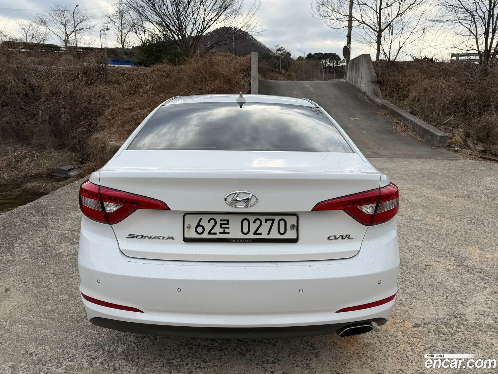 Hyundai LF Sonata 2016 — 2
