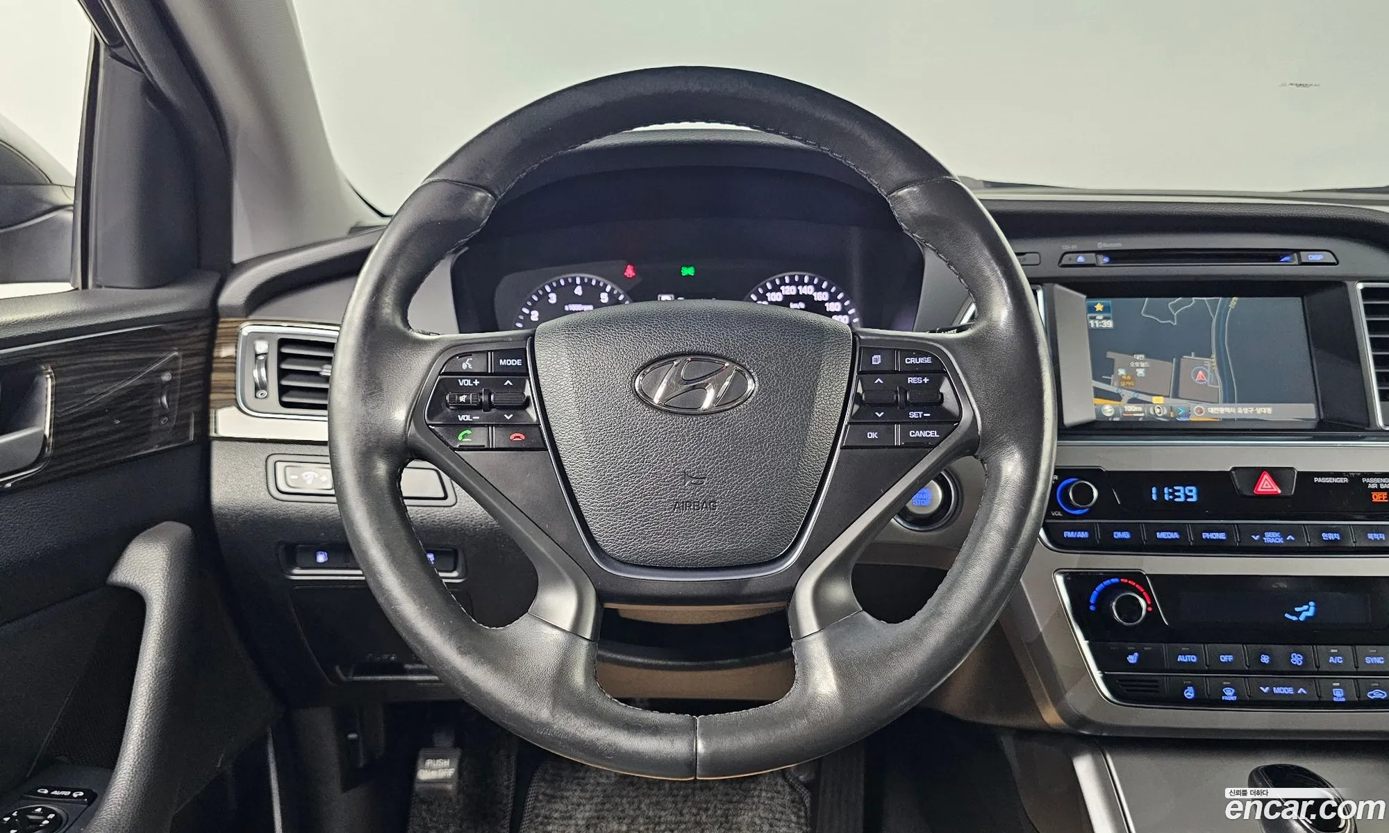 Hyundai LF Sonata 2015 KMHE341CBGA165561 — 21