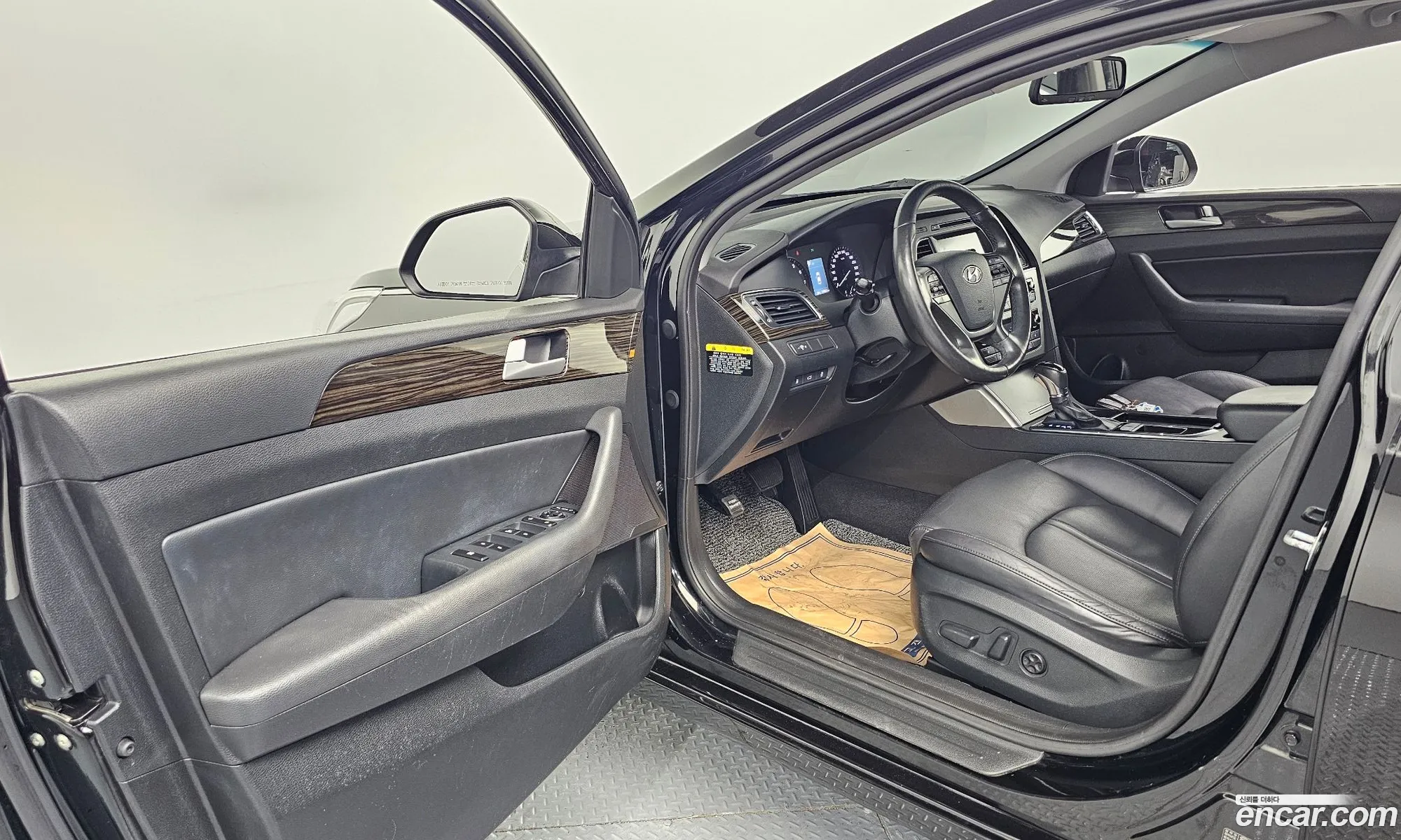 Hyundai LF Sonata 2015 KMHE341CBGA165561 — 23
