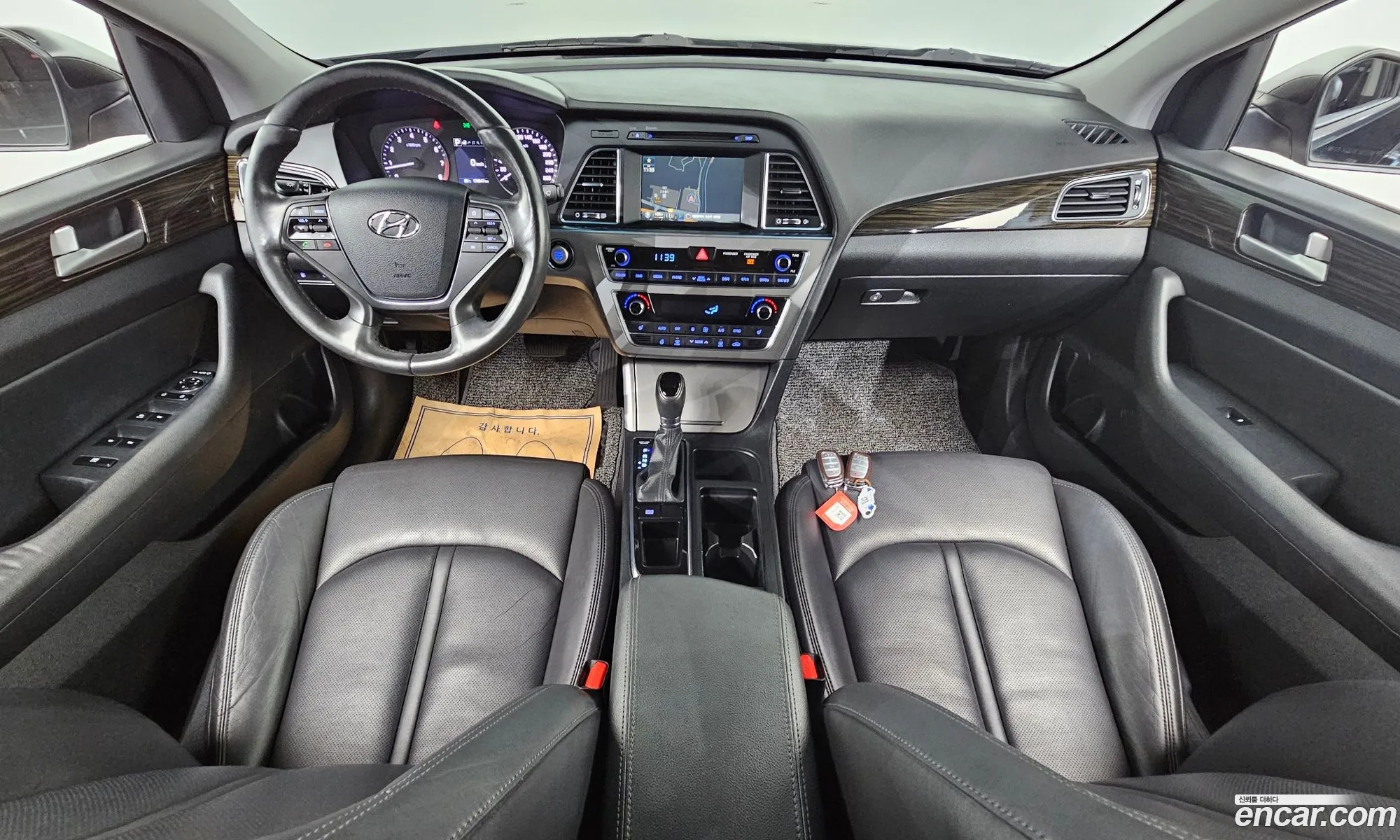 Hyundai LF Sonata 2015 KMHE341CBGA165561 — 9