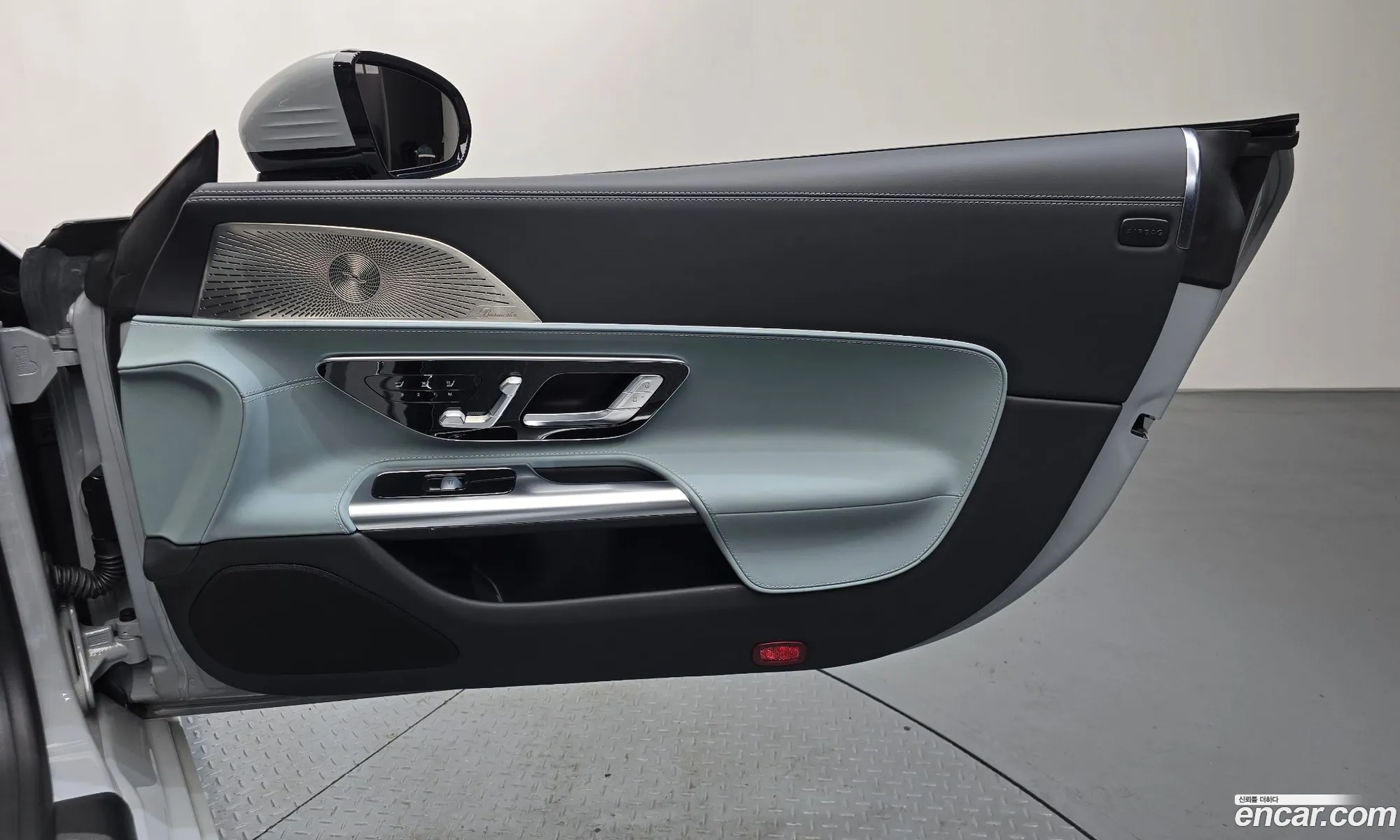 Mercedes-Benz SL-Class R232 2023 — 12