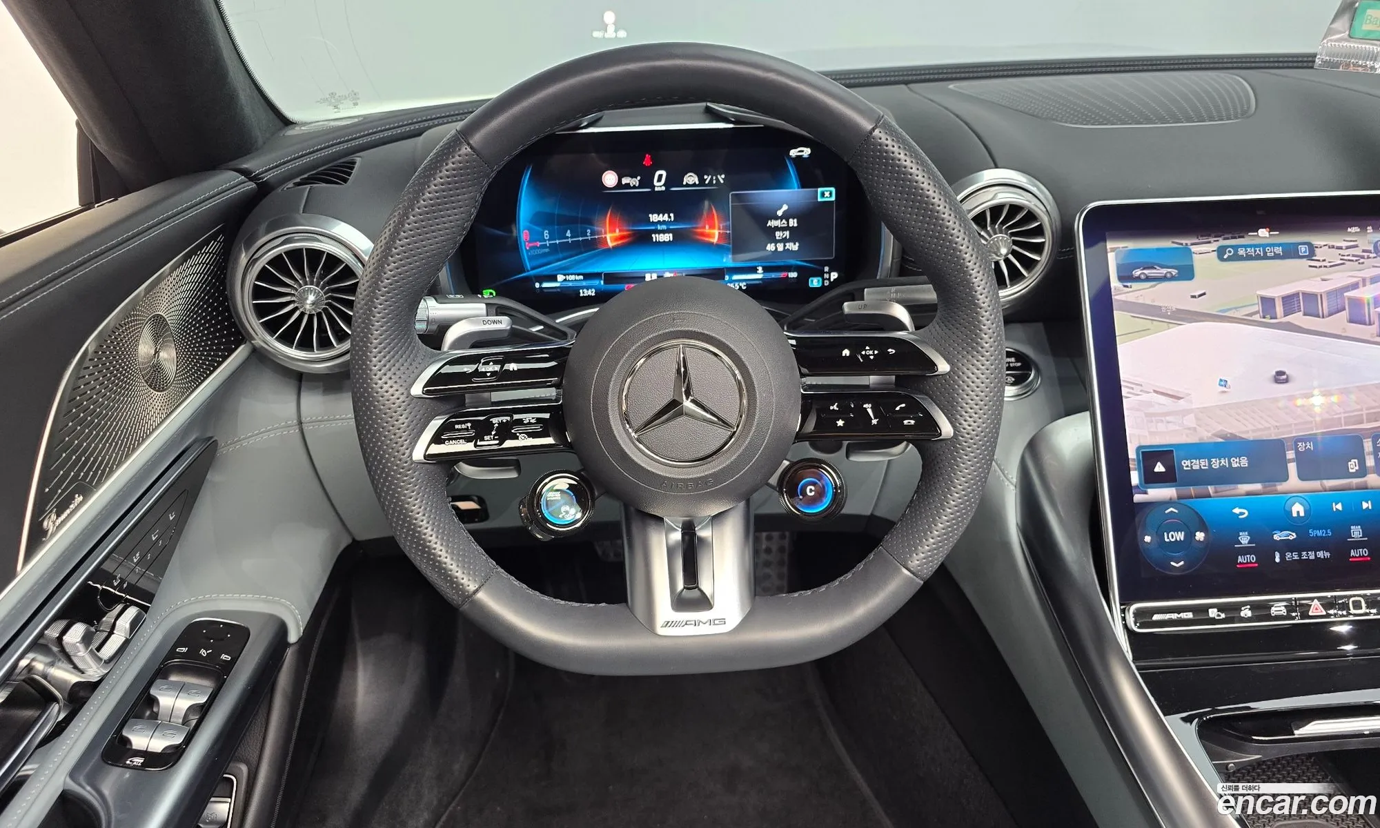 Mercedes-Benz SL-Class R232 2023 — 16