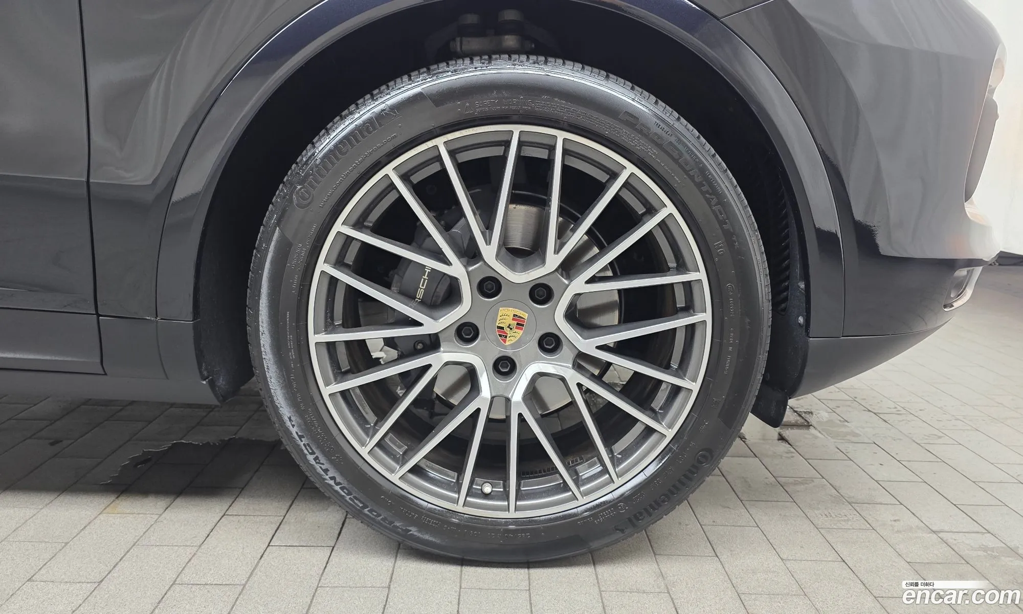 Porsche Cayenne 2023 WP1BA29Y7PDA39437 — 27