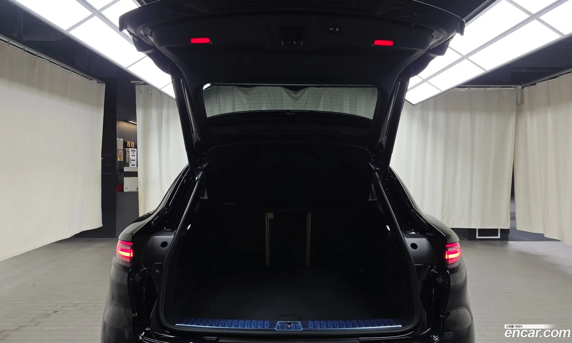 Porsche Cayenne 2023 WP1BA29Y7PDA39437 — 18