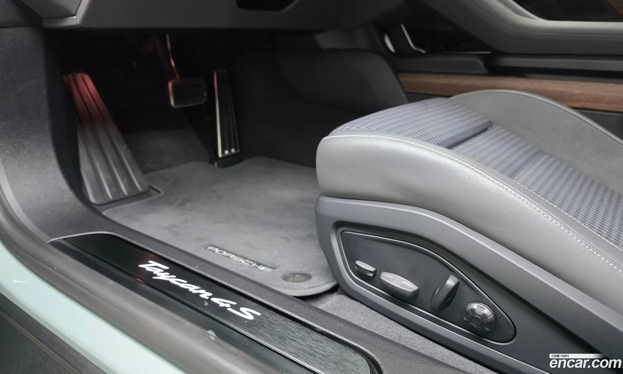 Porsche Taycan 2024 — 8