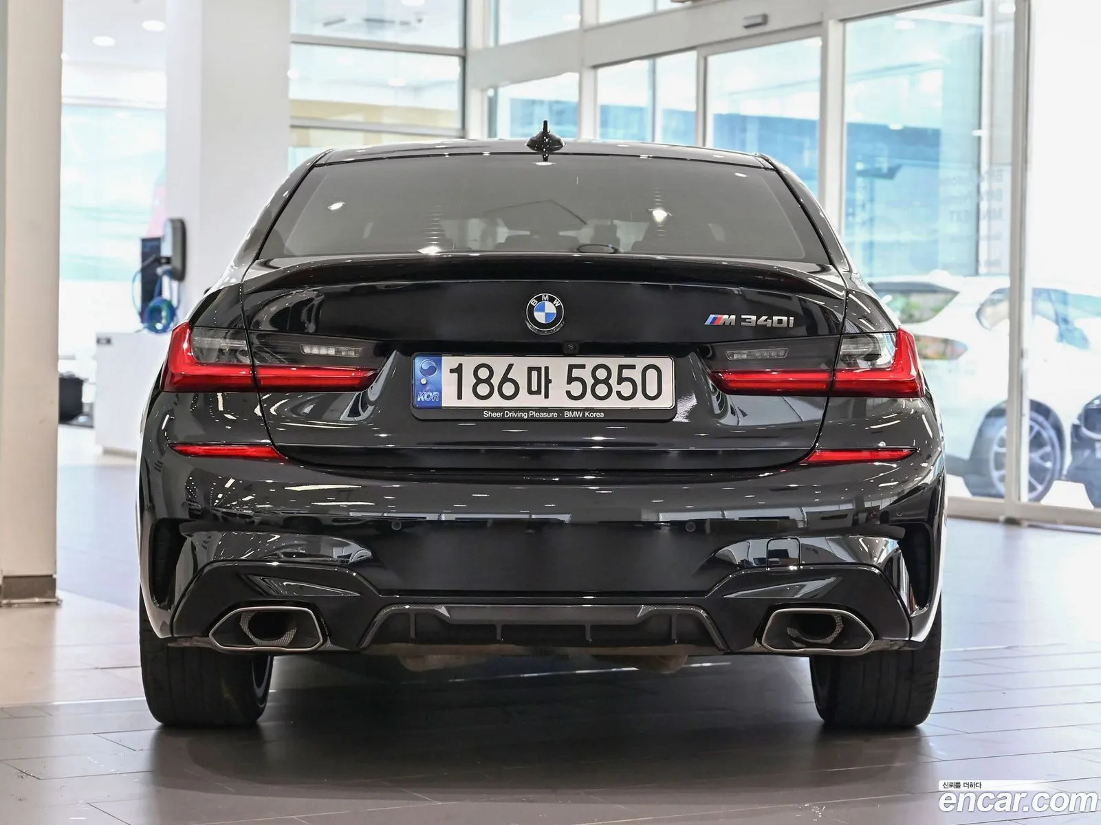 BMW 3 Series 2022 — 17