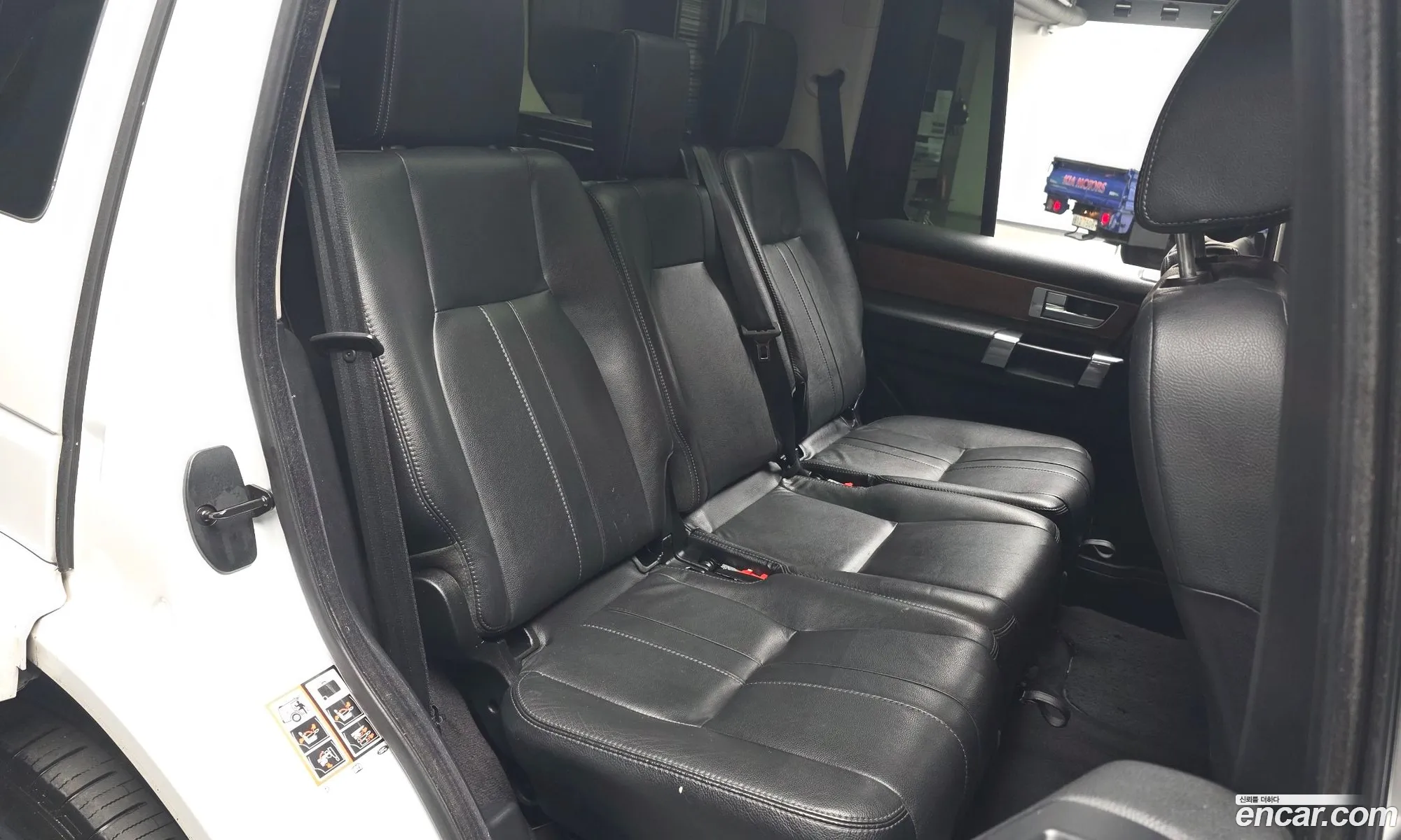 Land Rover Discovery 4