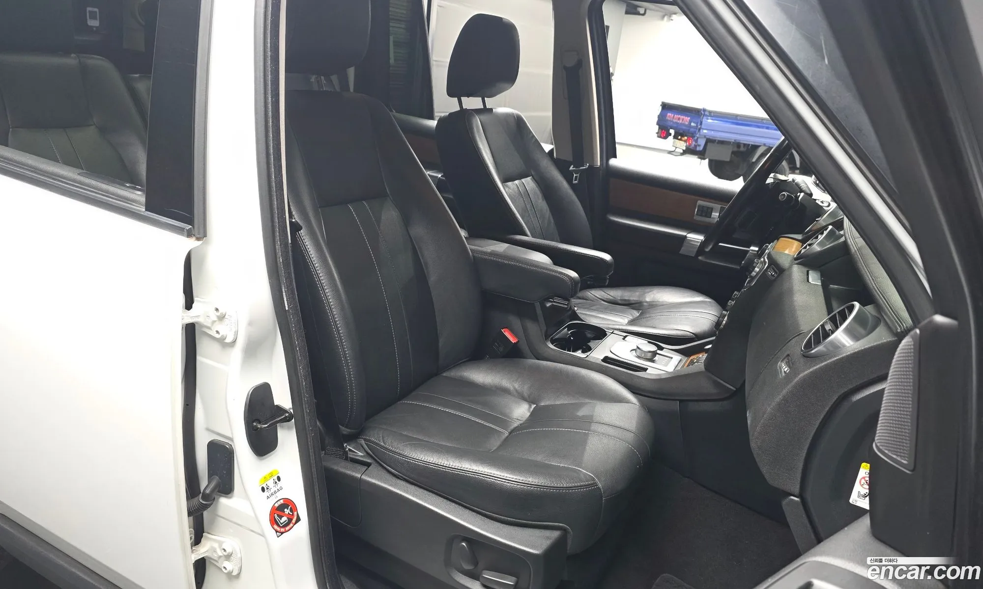 Land Rover Discovery 4 2013 SALLAAAG6DA697037 — 18