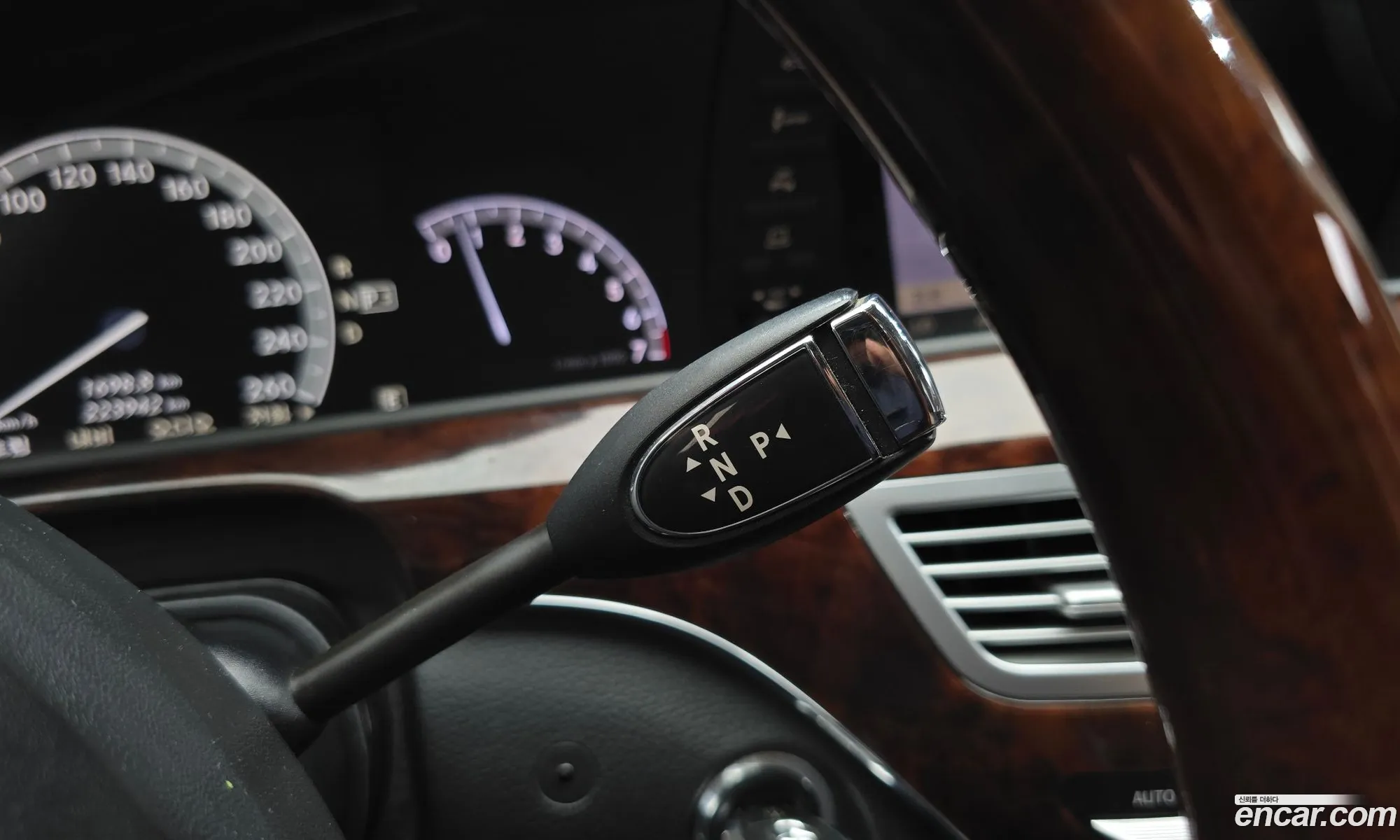 Mercedes-Benz S-Class W221 2012 — 7
