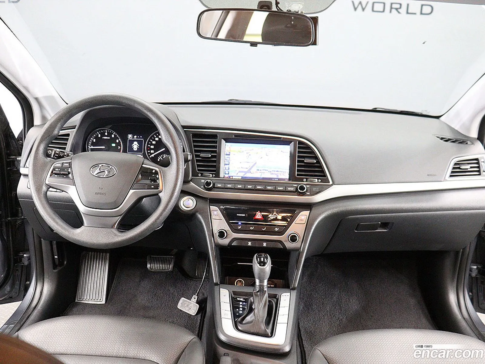Hyundai Elantra AD 2017 — 20