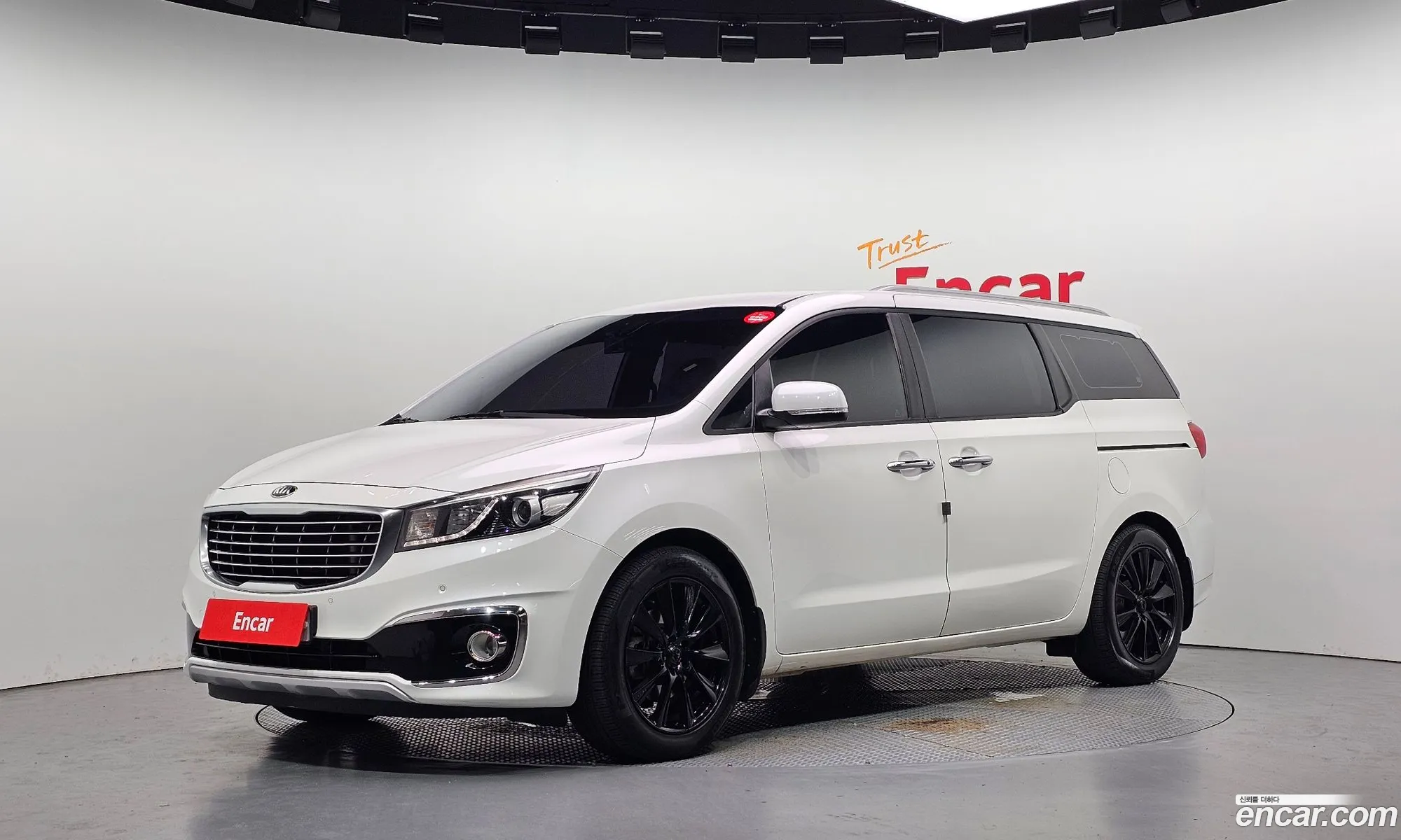 Kia Carnival 2016 KNAMC81ABGS240193 — 2