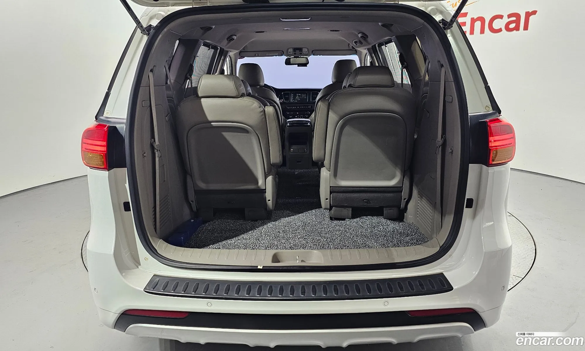 Kia Carnival 2016 KNAMC81ABGS240193 — 11