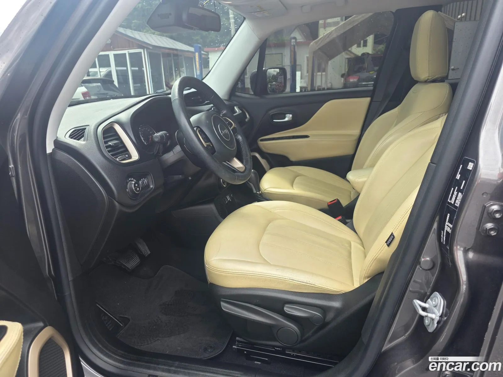 Jeep Renegade 2016 — 8