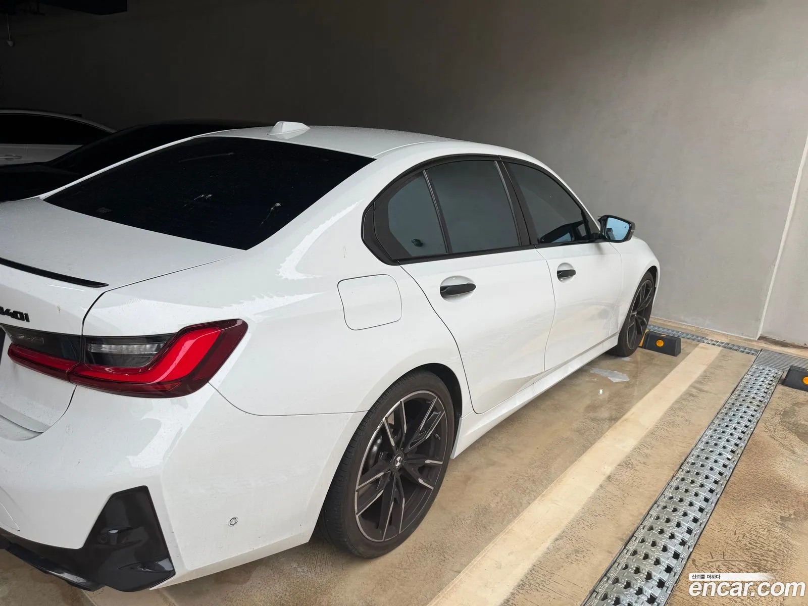 BMW 3 Series 2023 — 4