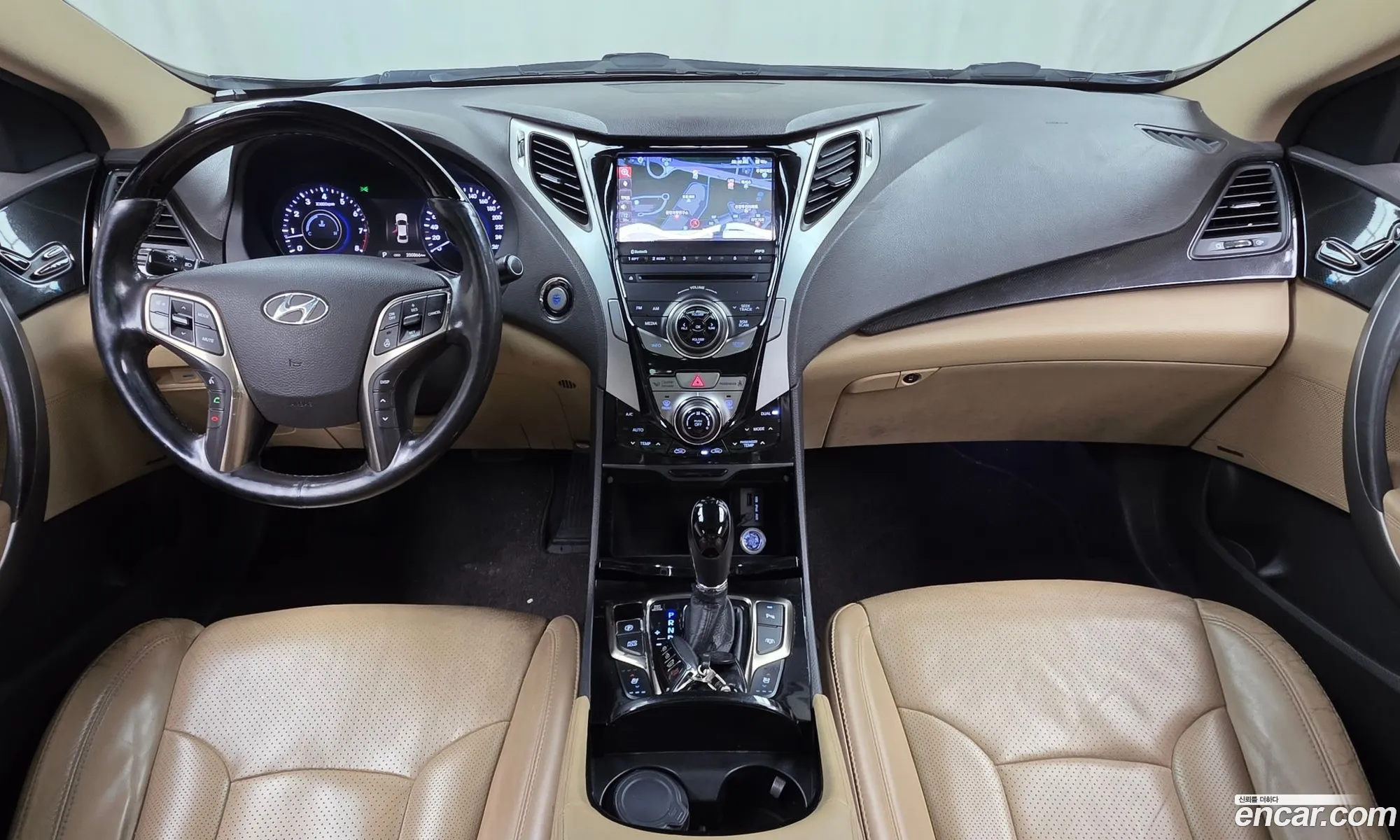 Hyundai Grandeur HG 2012 — 2