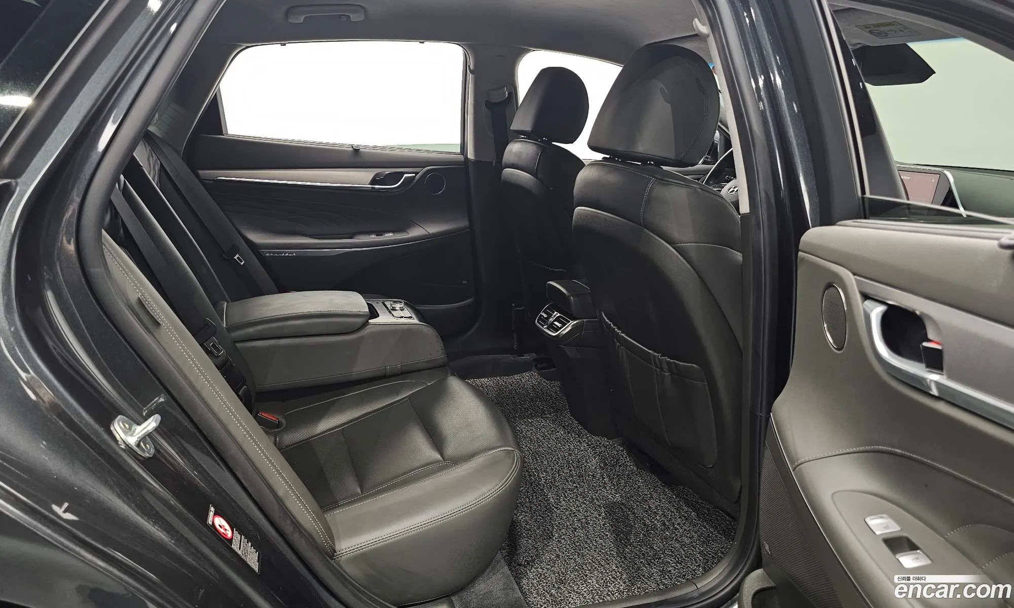 Hyundai Grandeur IG 2020 — 32