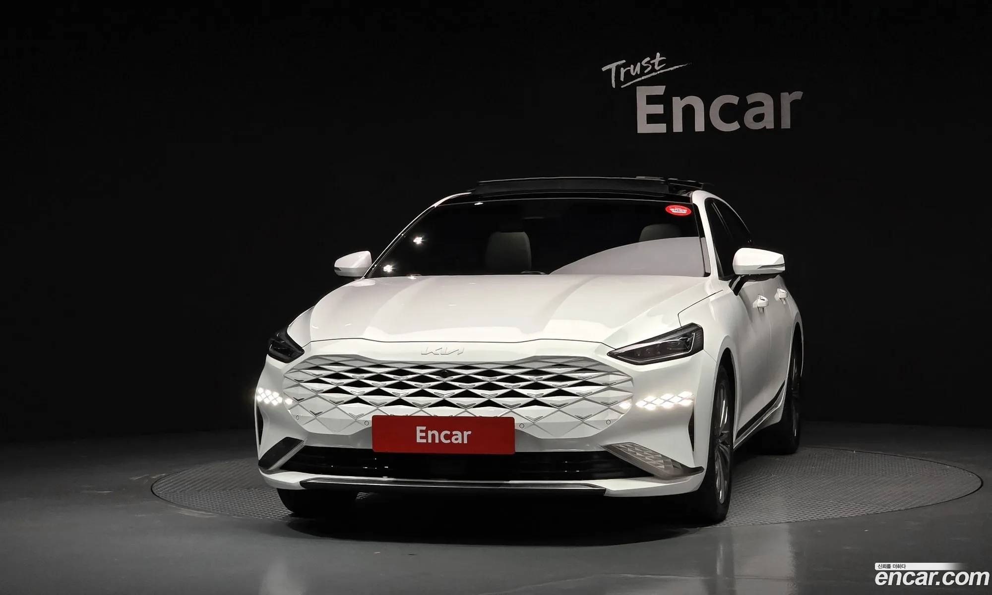Kia K8 Hybrid 2023 — 3