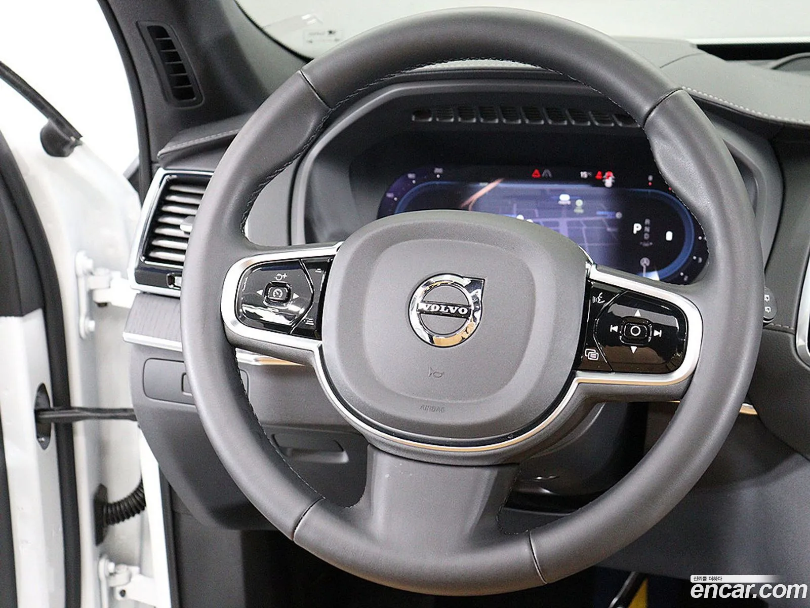 Volvo XC90 2024 — 13