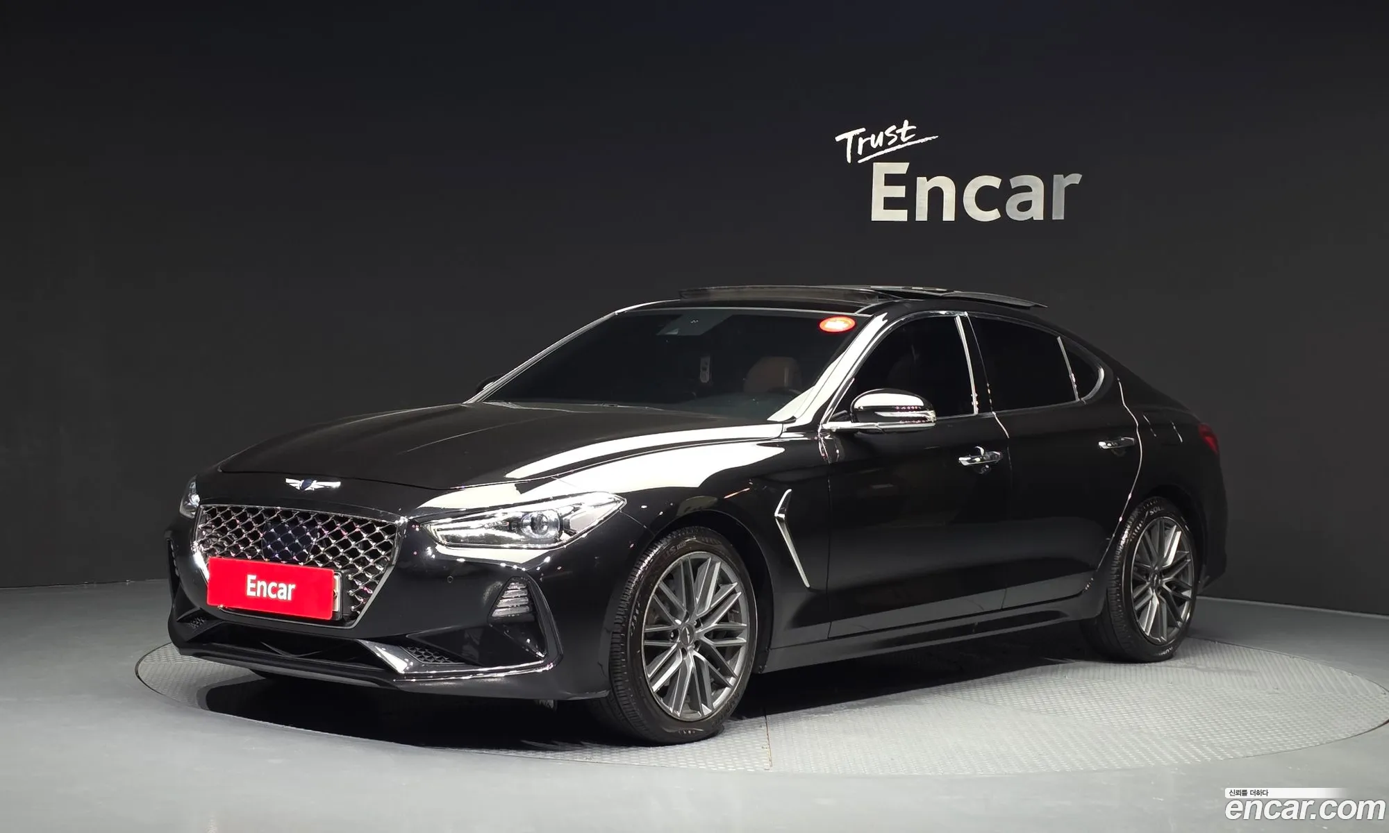 Genesis G70 2018 KMTG341ABJU008420 — 2