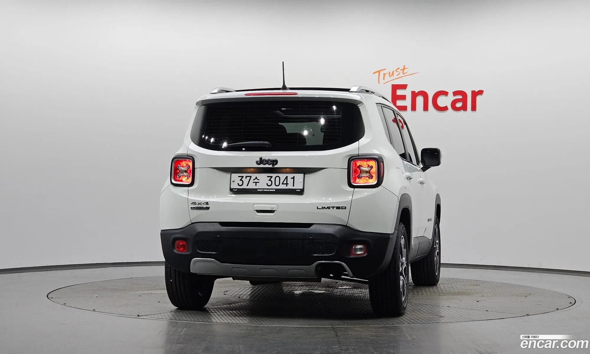 Jeep Renegade 2018 1C4BU0000JPH40943 — 10
