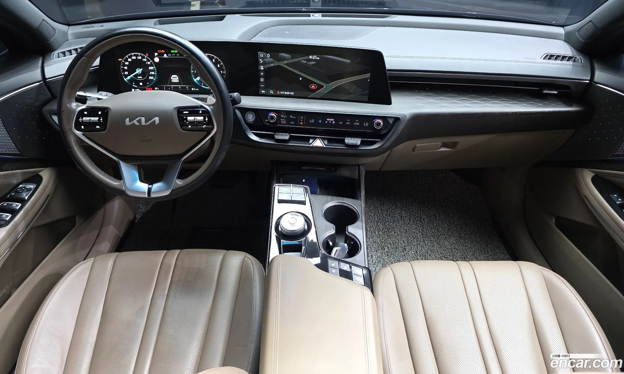 Kia K8 2022 KNAM241BBNA027336 — 3
