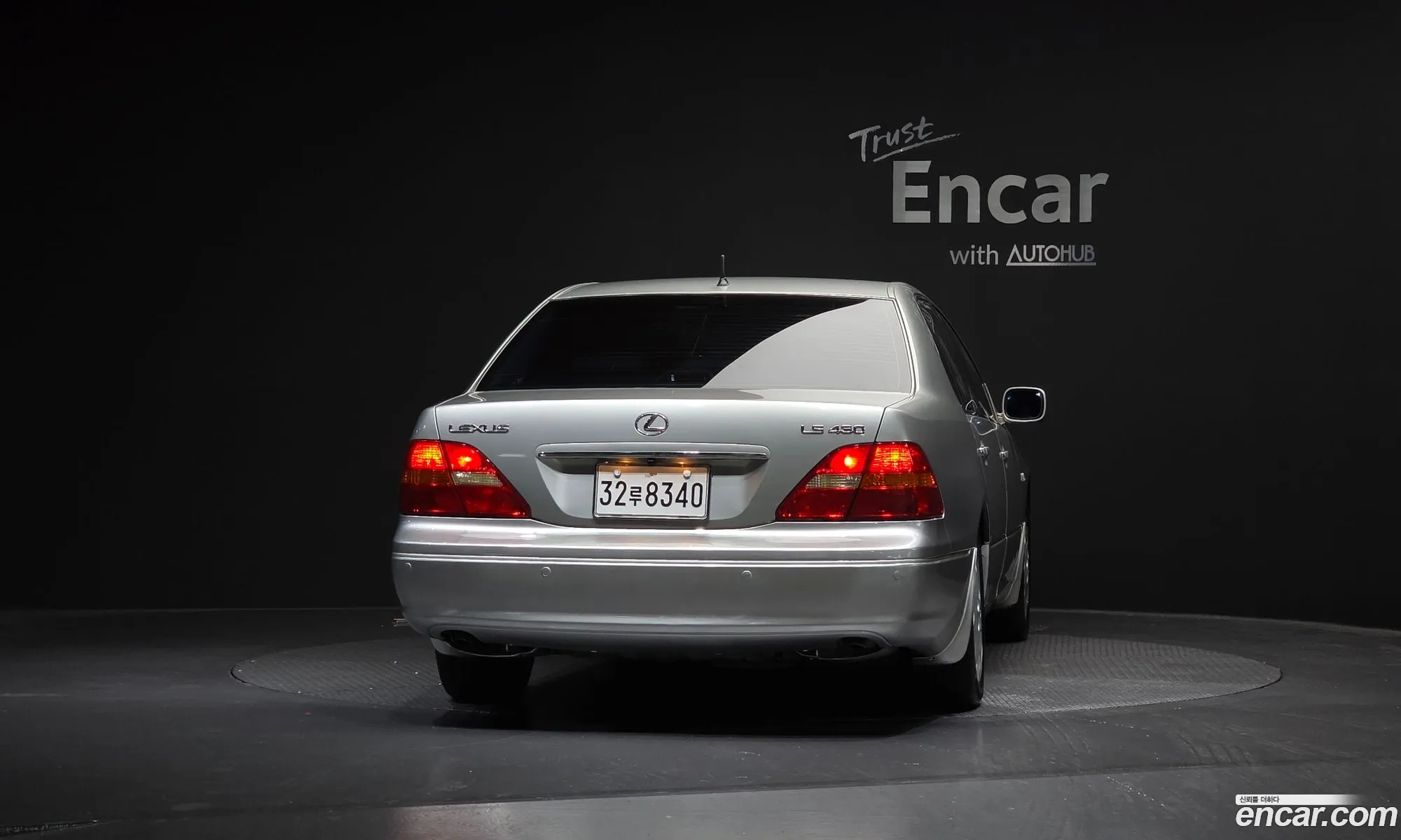 Lexus LS430 2002 JTHBN30F320090486 — 12