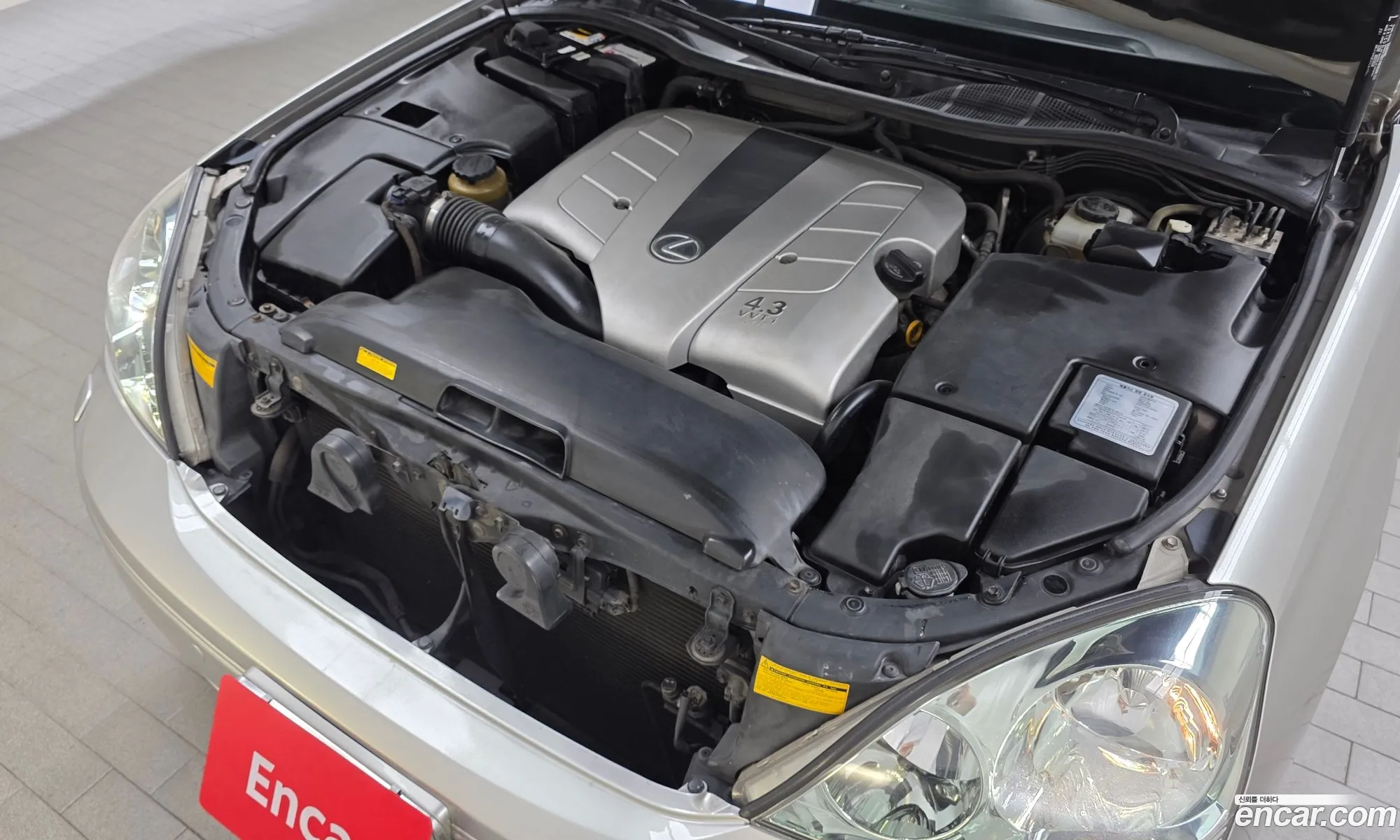 Lexus LS430 2002 JTHBN30F320090486 — 10