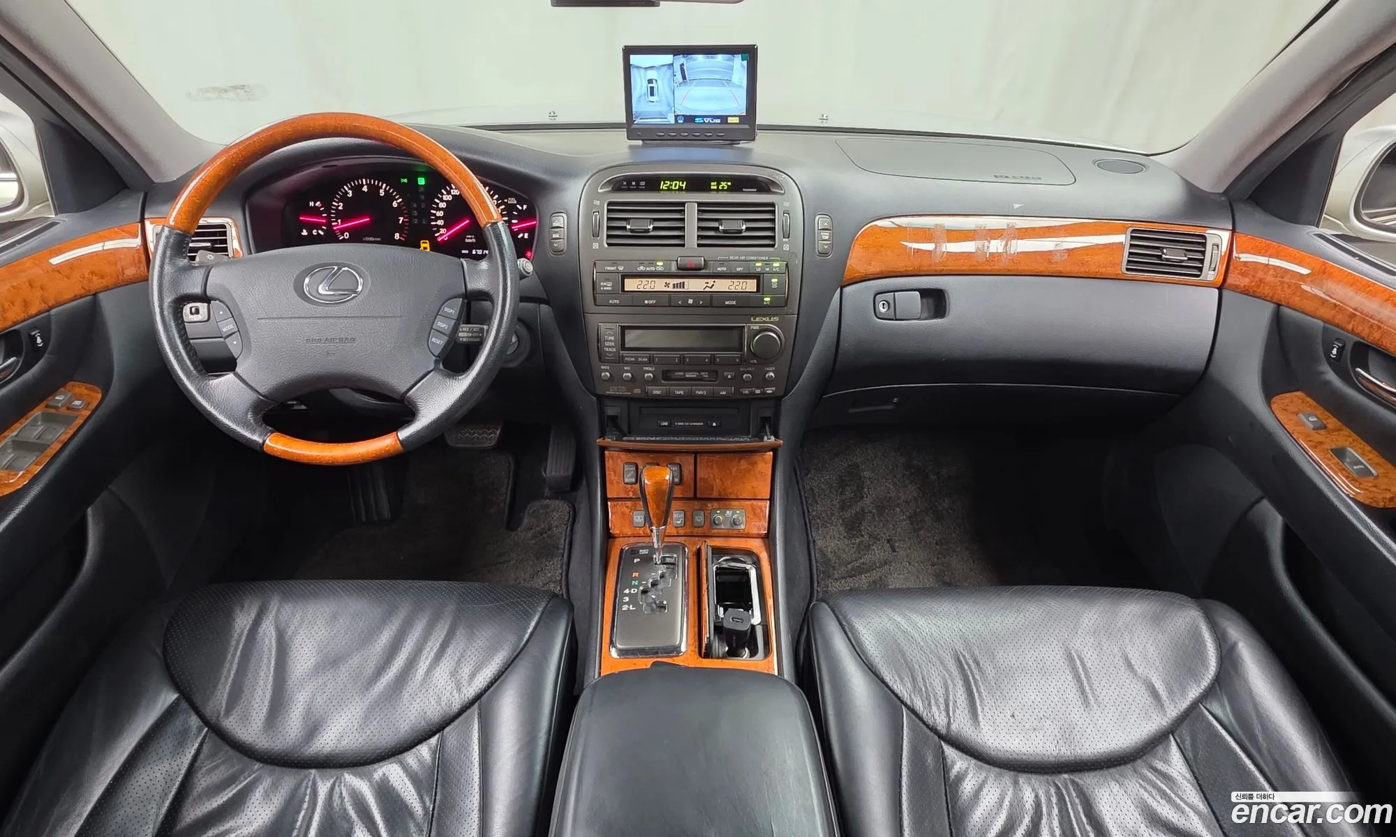 Lexus LS430 2002 JTHBN30F320090486 — 4