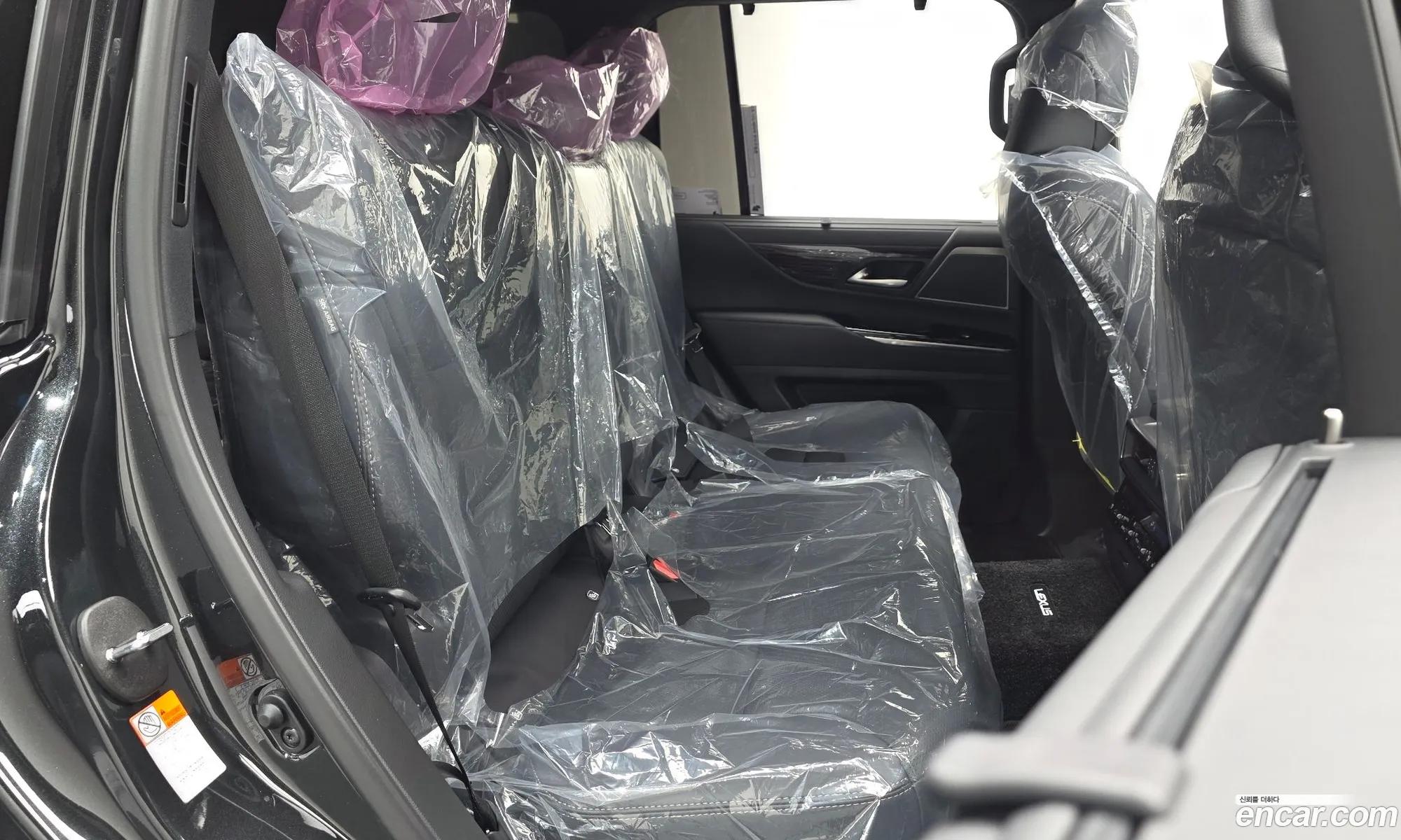 Lexus LX 2026 — 18