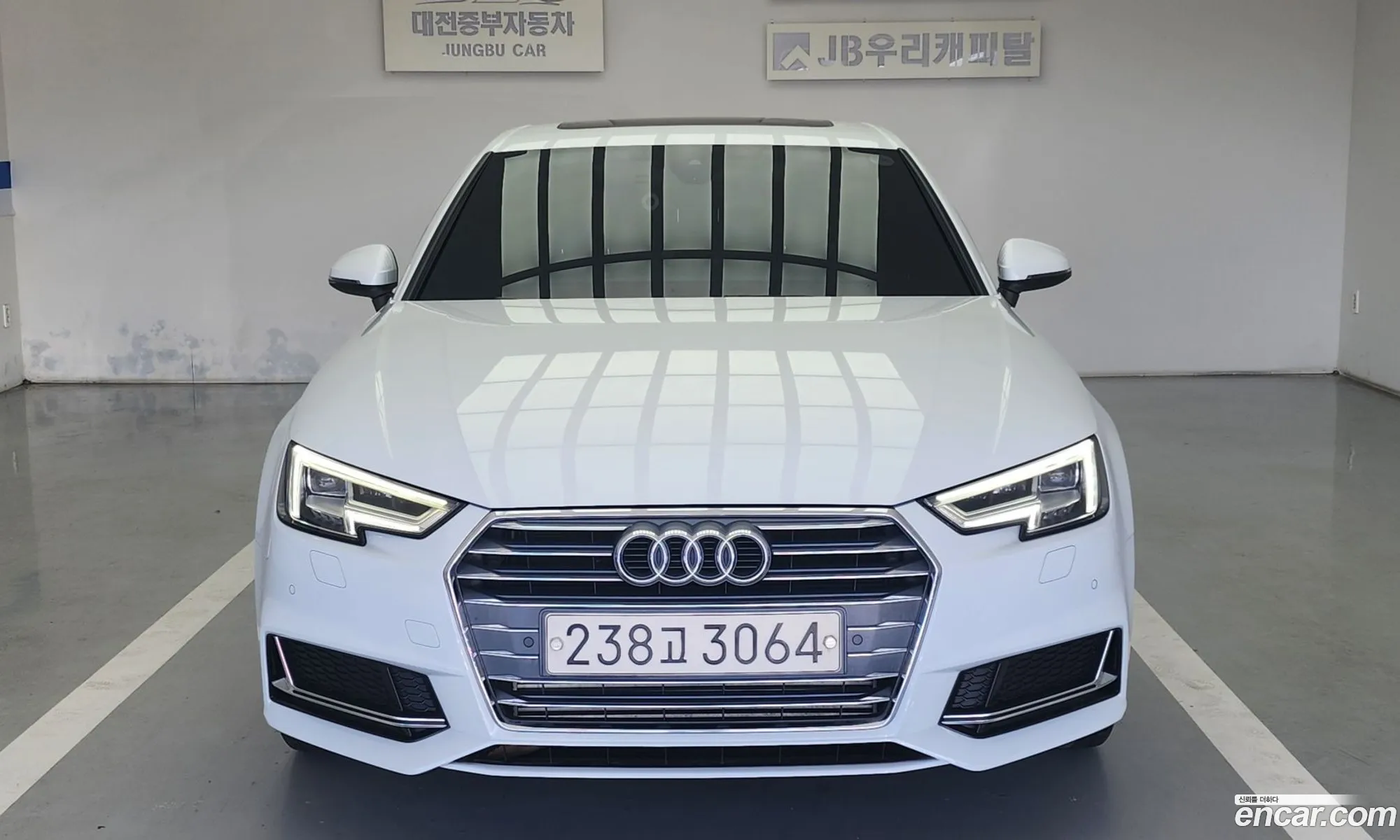 Audi A4 2019 — 17