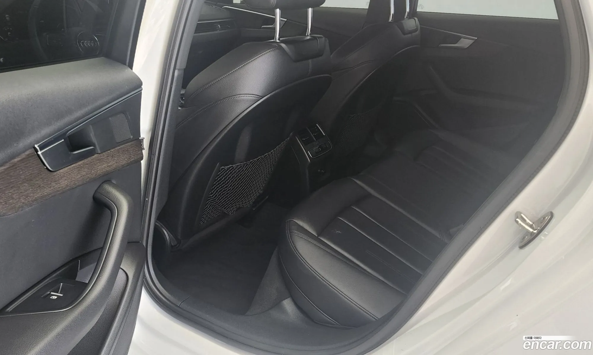 Audi A4 2019 — 13