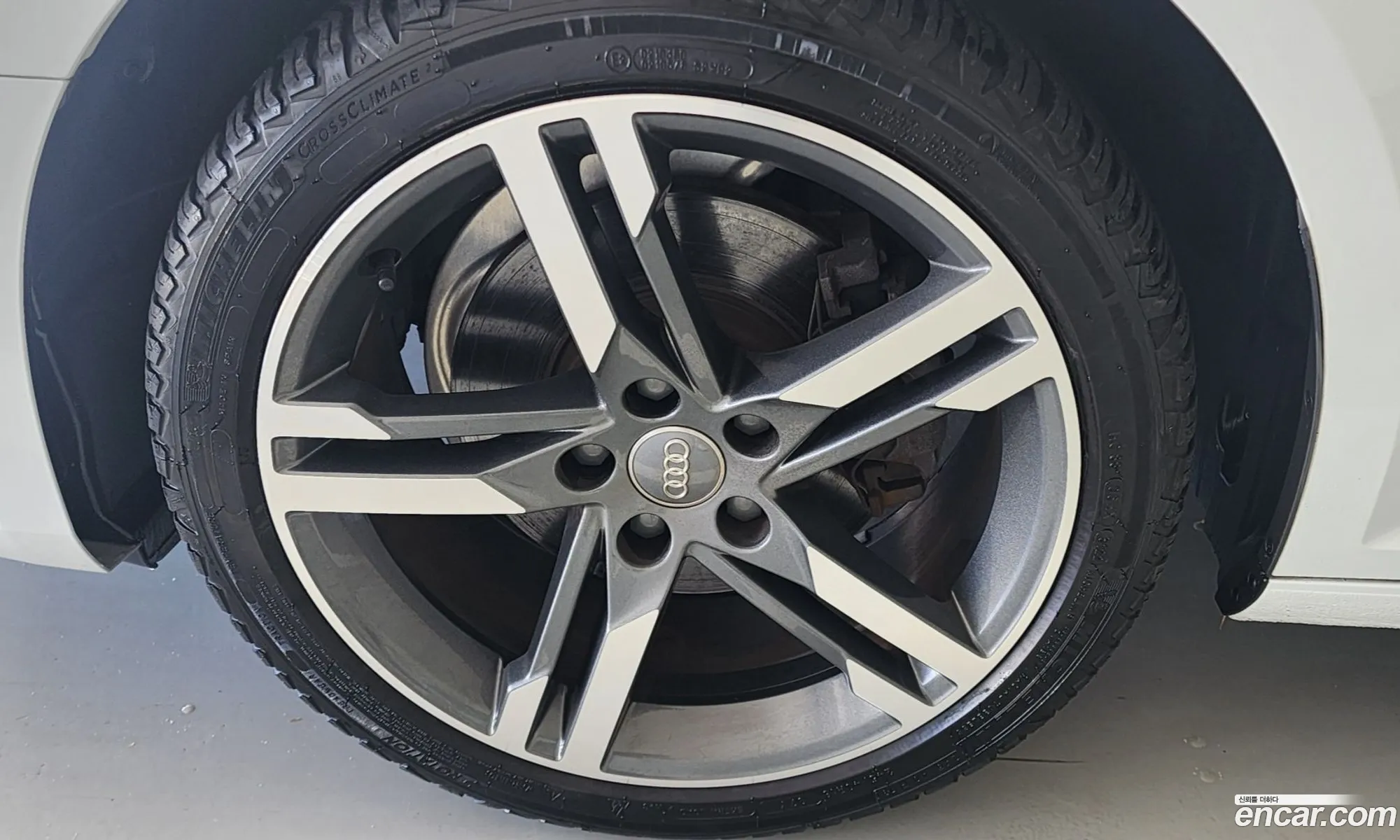 Audi A4 2019 — 7
