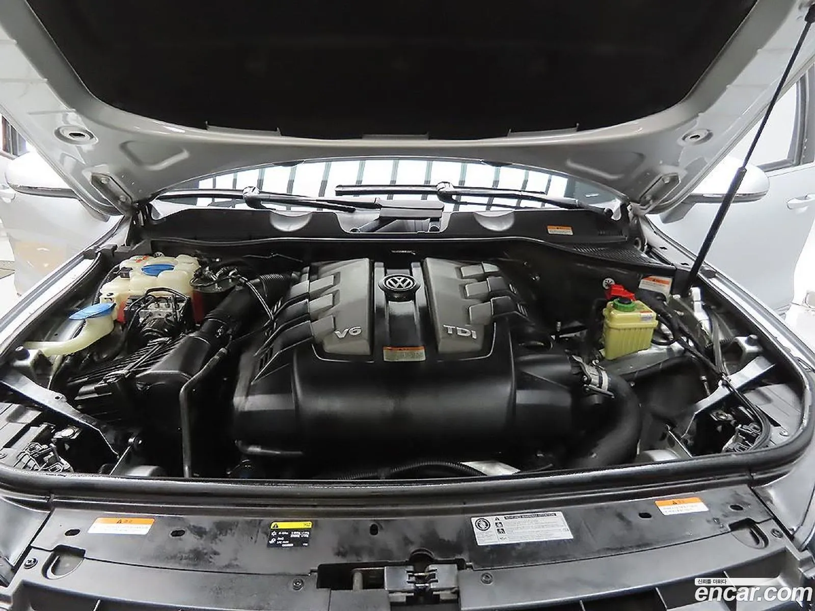 Volkswagen Touareg 2014 — 6