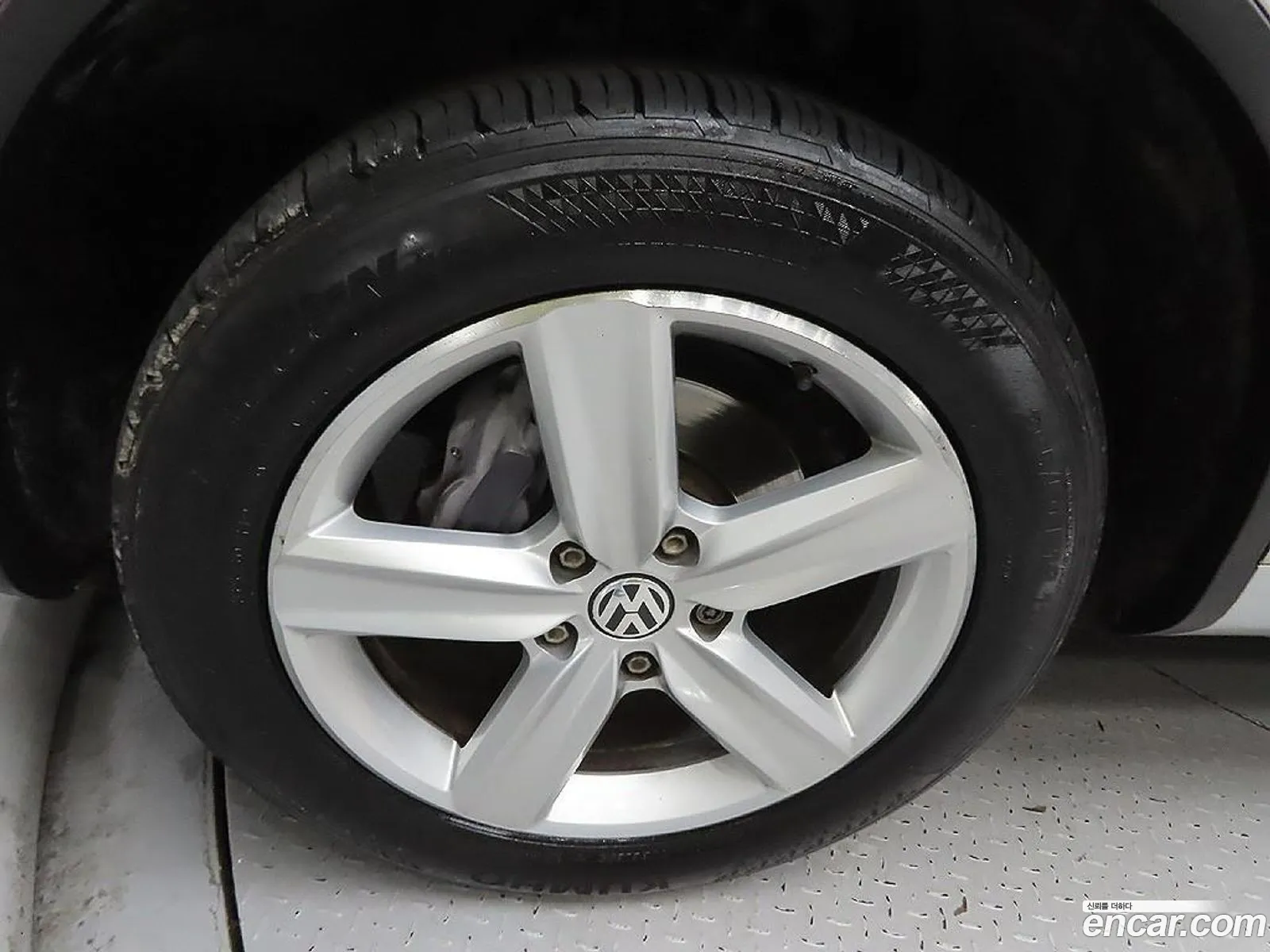 Volkswagen Touareg 2014 — 3